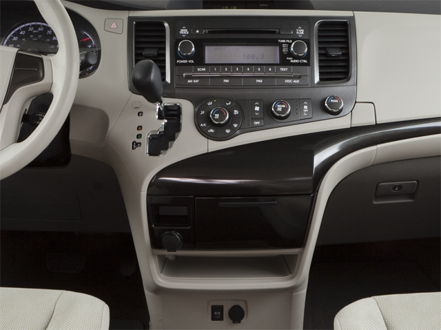 2011 Toyota Sienna 5dr 7-Pass Van V6 FWD (Natl)