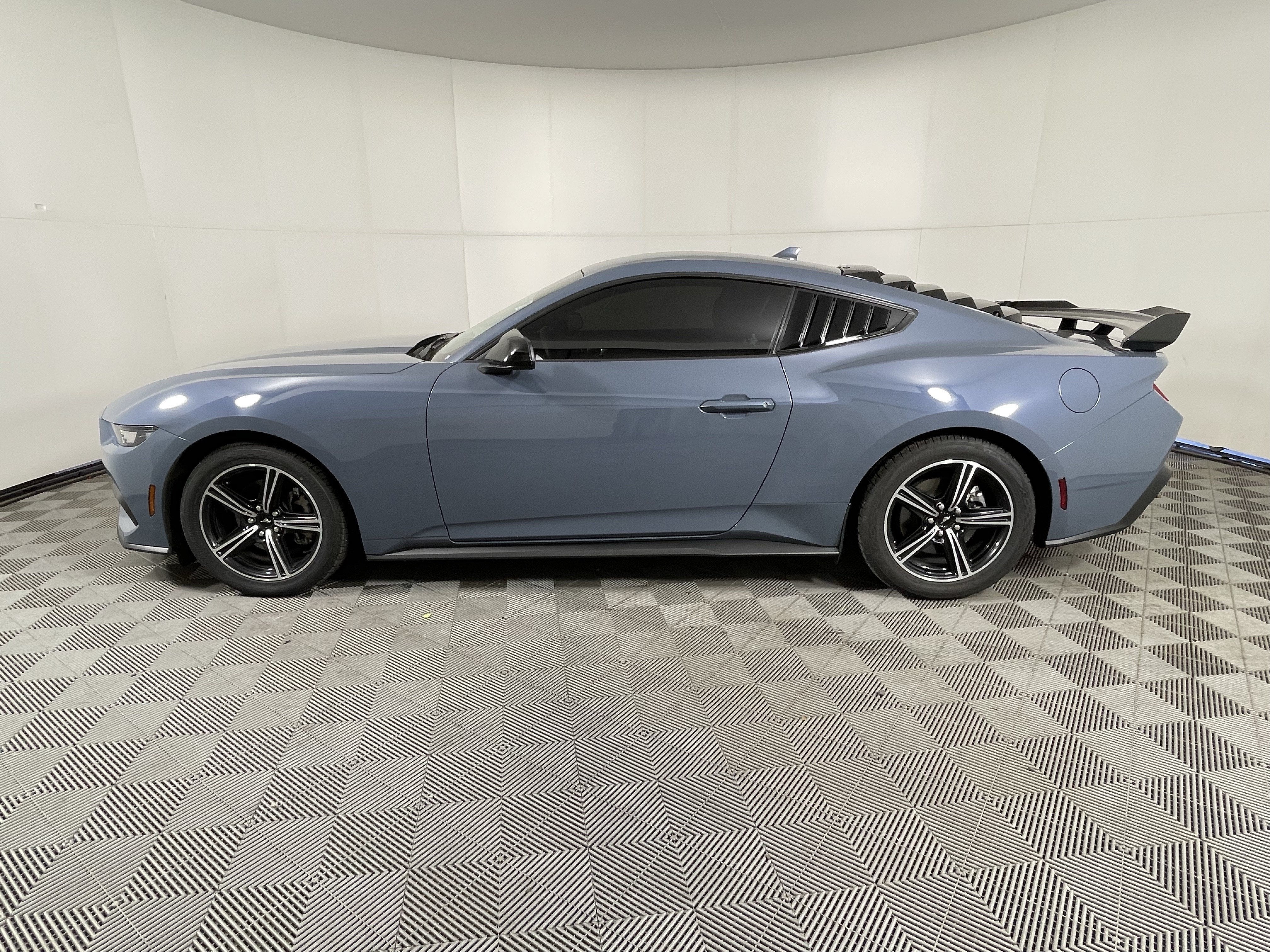 2024 Ford Mustang Base