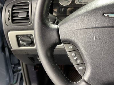 2005 Ford Thunderbird Base