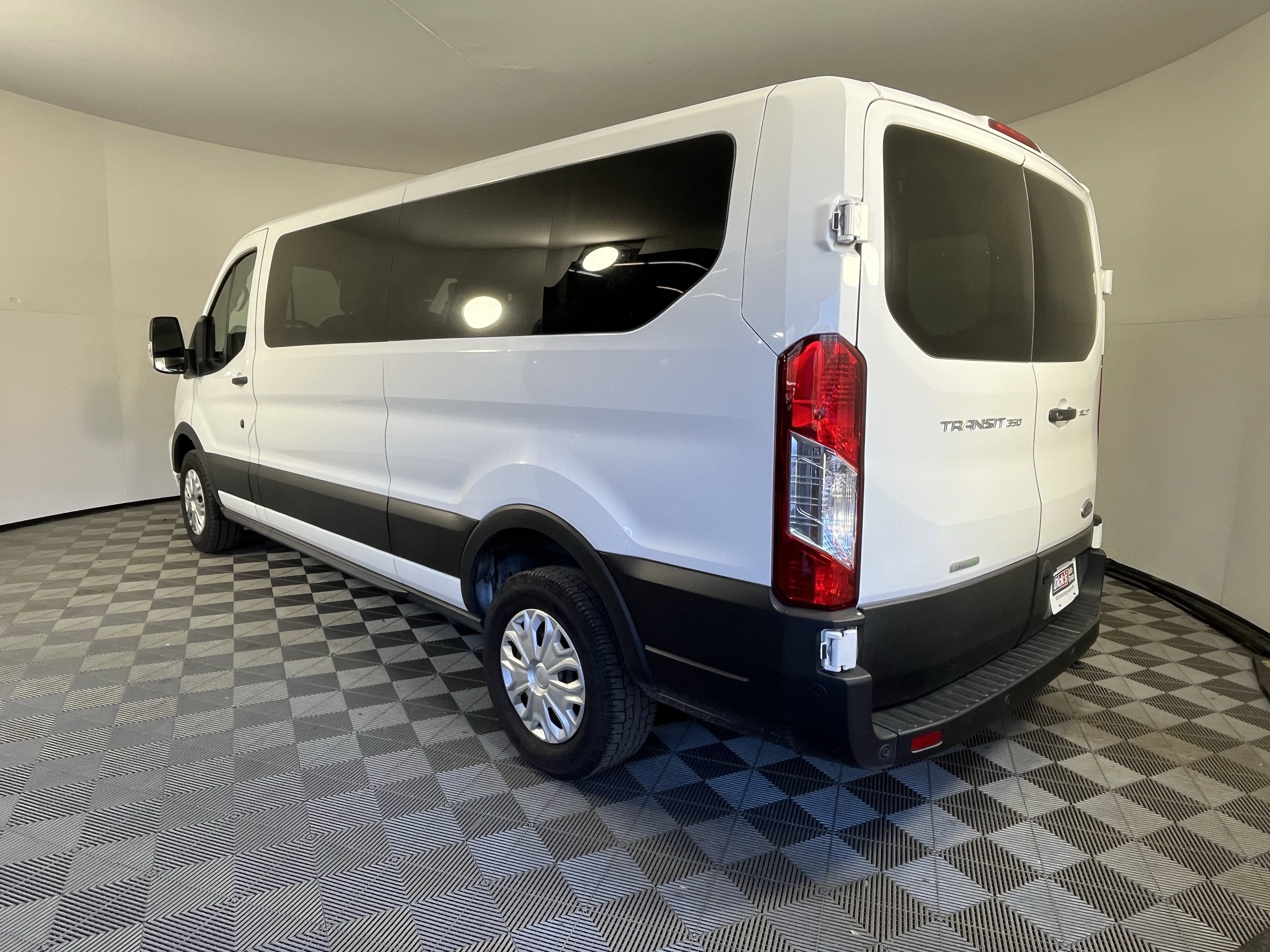 2023 Ford Transit Passenger Wagon Base
