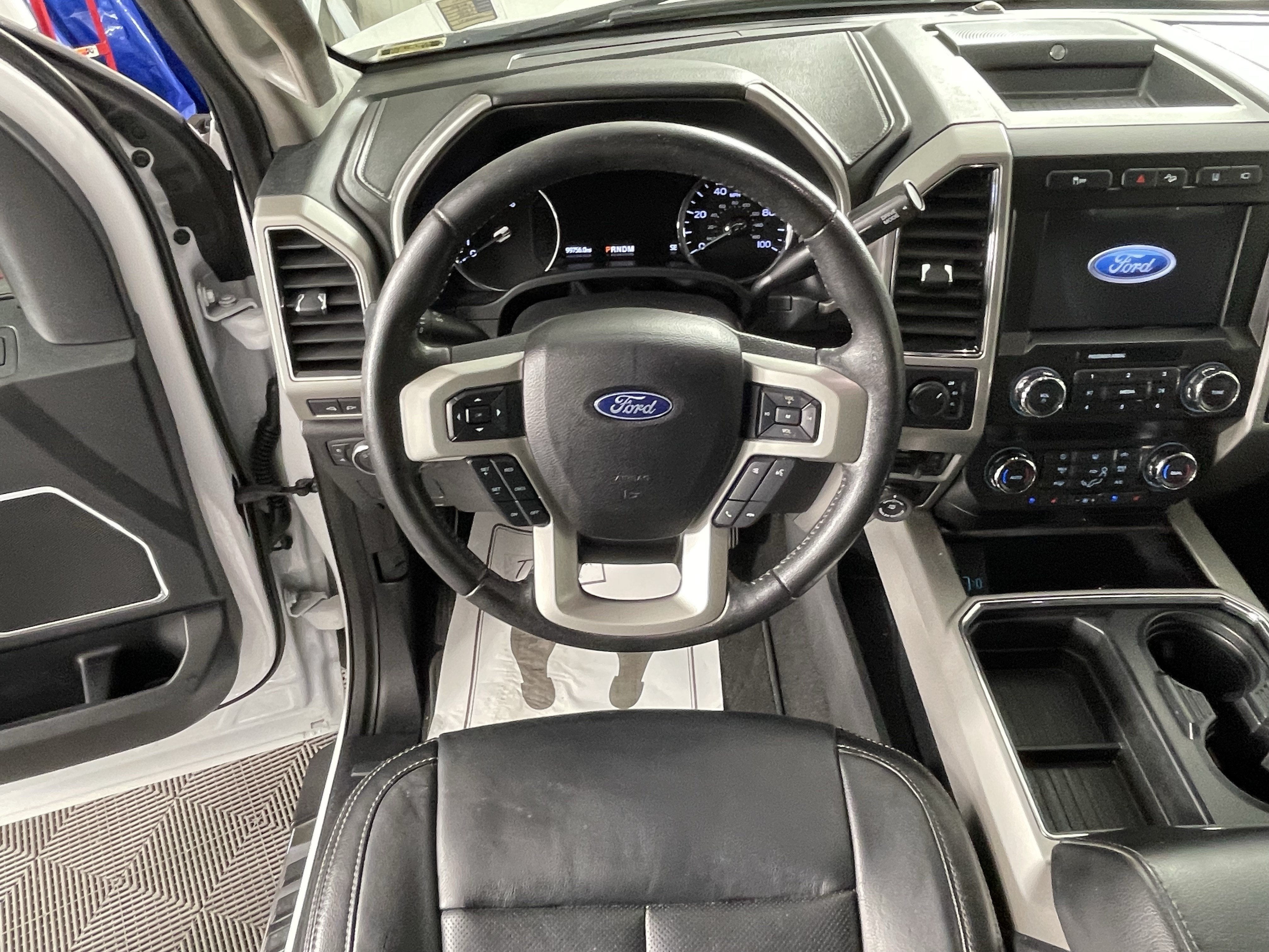 2020 Ford Super Duty F-350 SRW Lariat