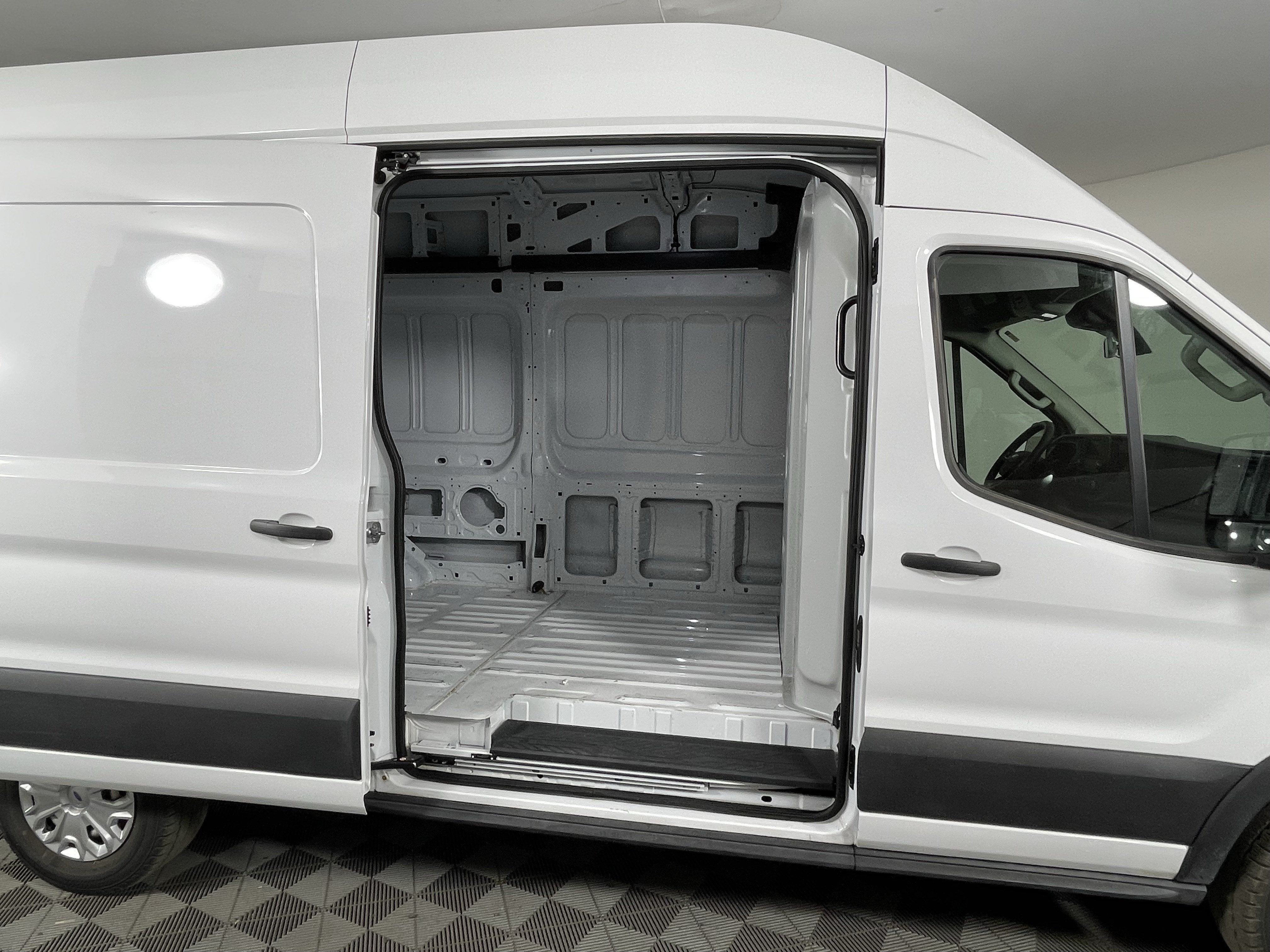 2025 Ford Transit Cargo Van 148 WB High Roof Cargo