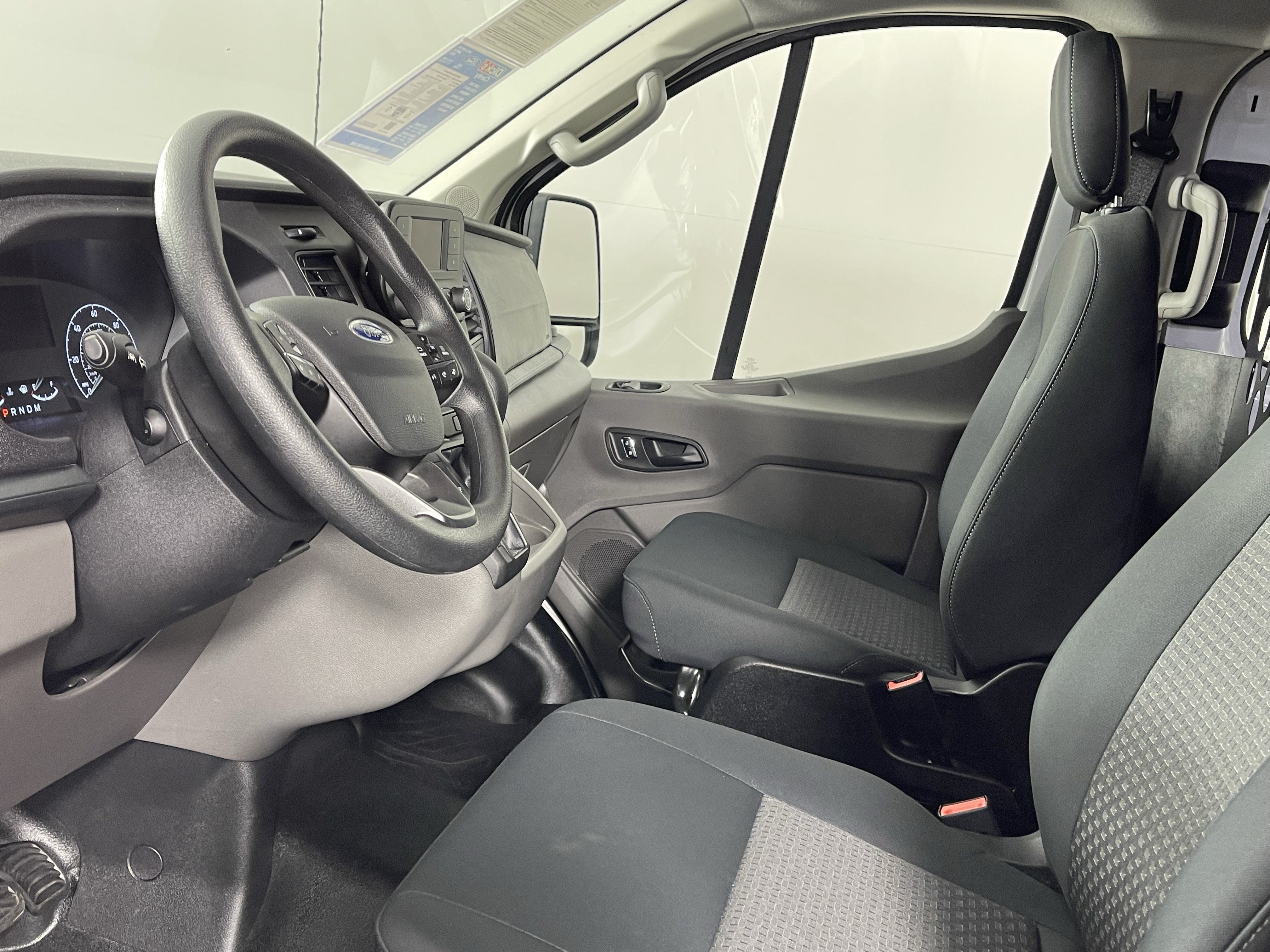 2025 Ford Transit Cargo Van Base