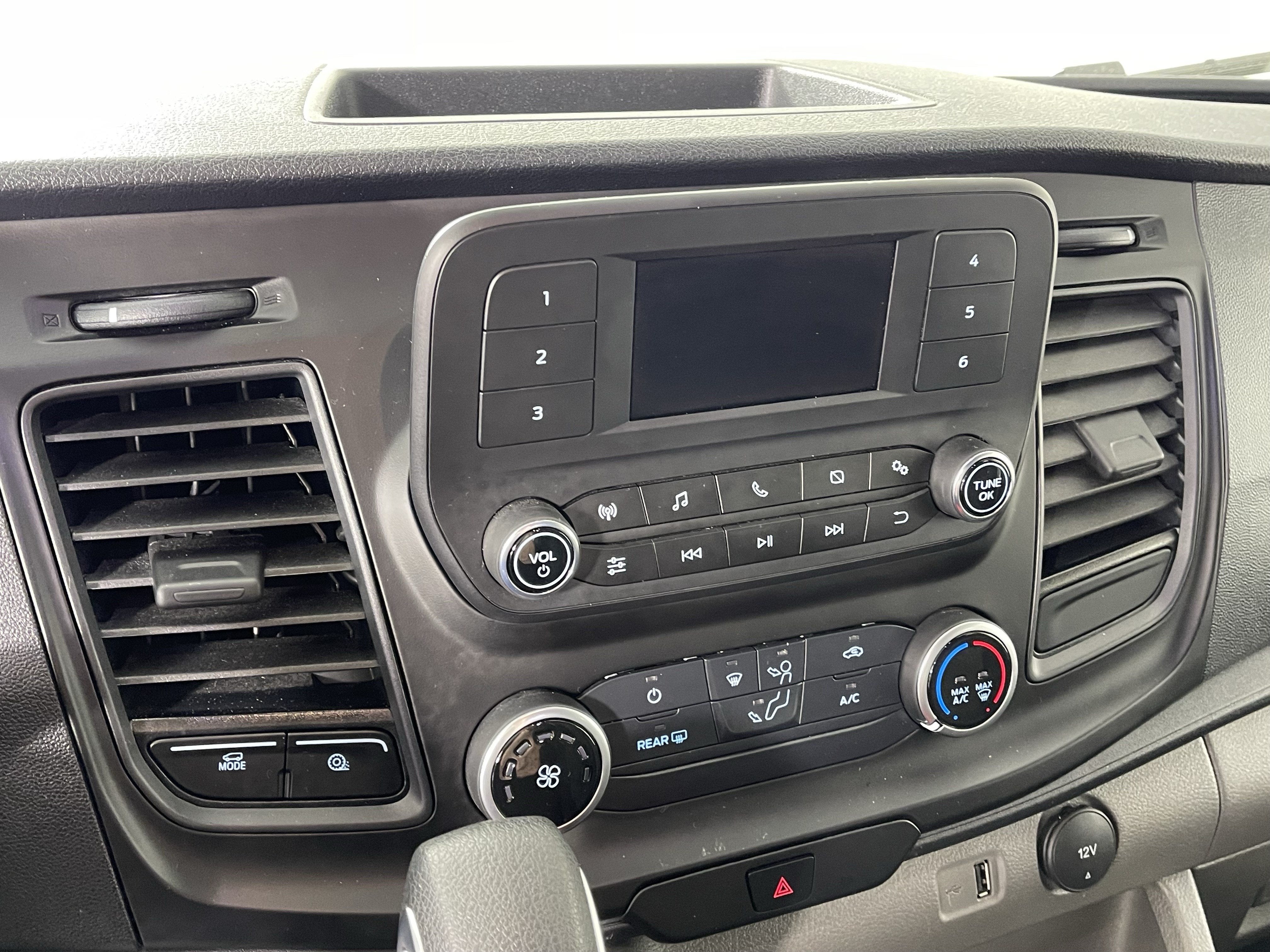 2025 Ford Transit Cargo Van Base