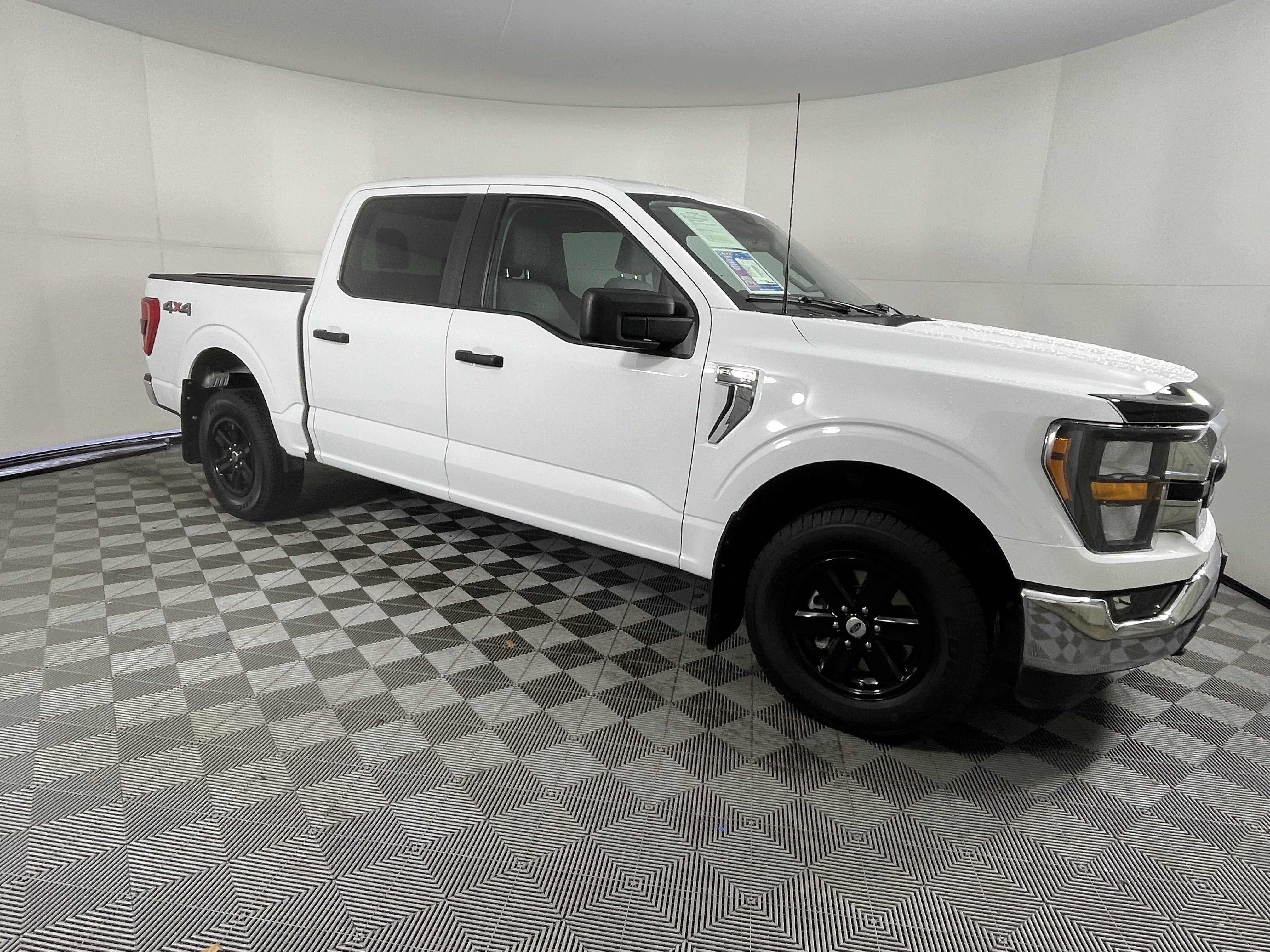 2023 Ford F-150 Base
