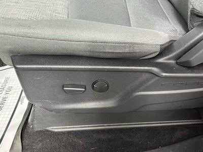 2022 Ford F-150 Lightning Base