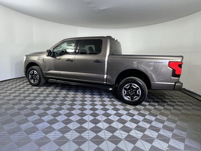 2022 Ford F-150 Lightning Base