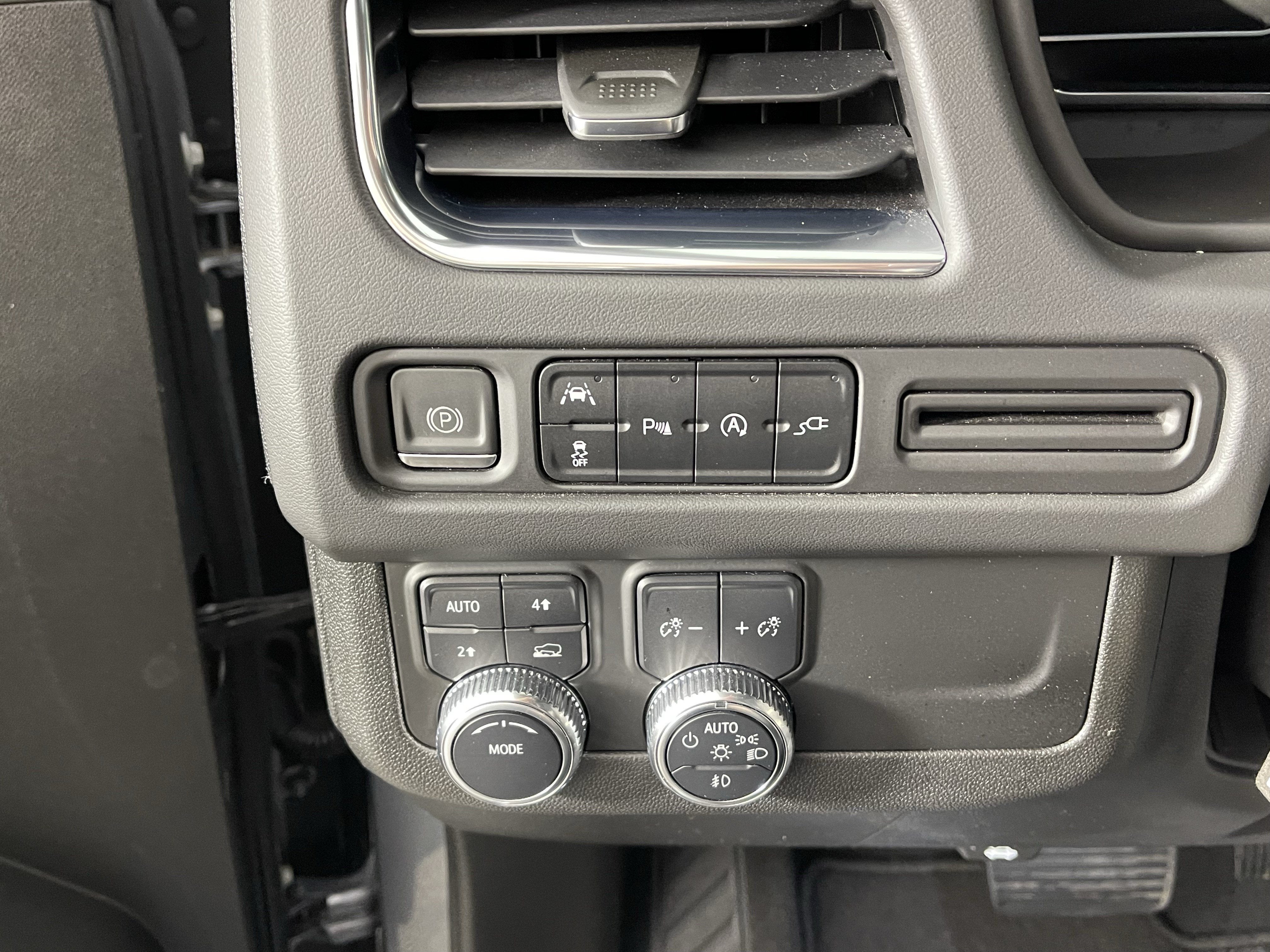 2022 GMC Yukon SLE
