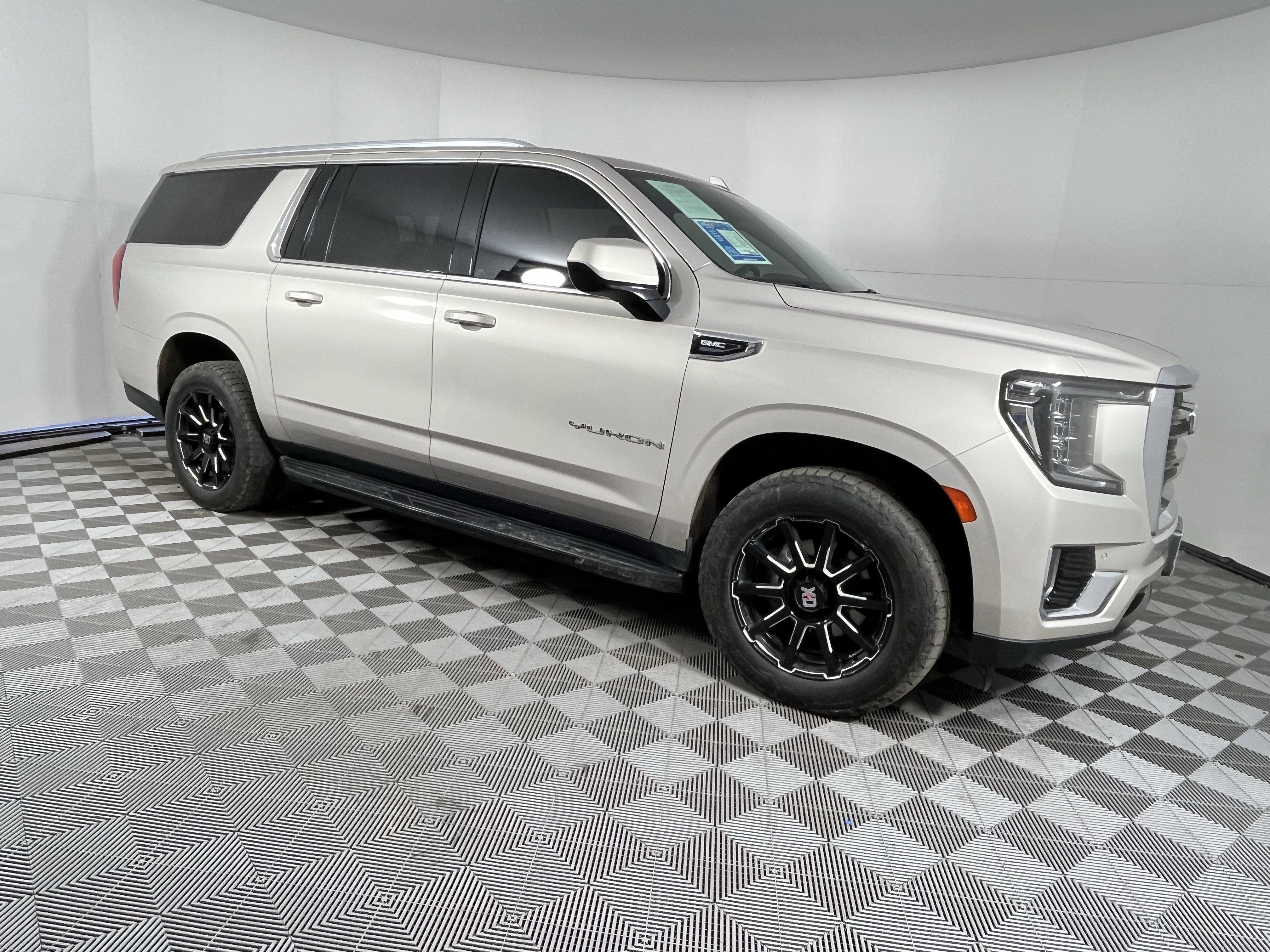 2022 GMC Yukon XL SLE