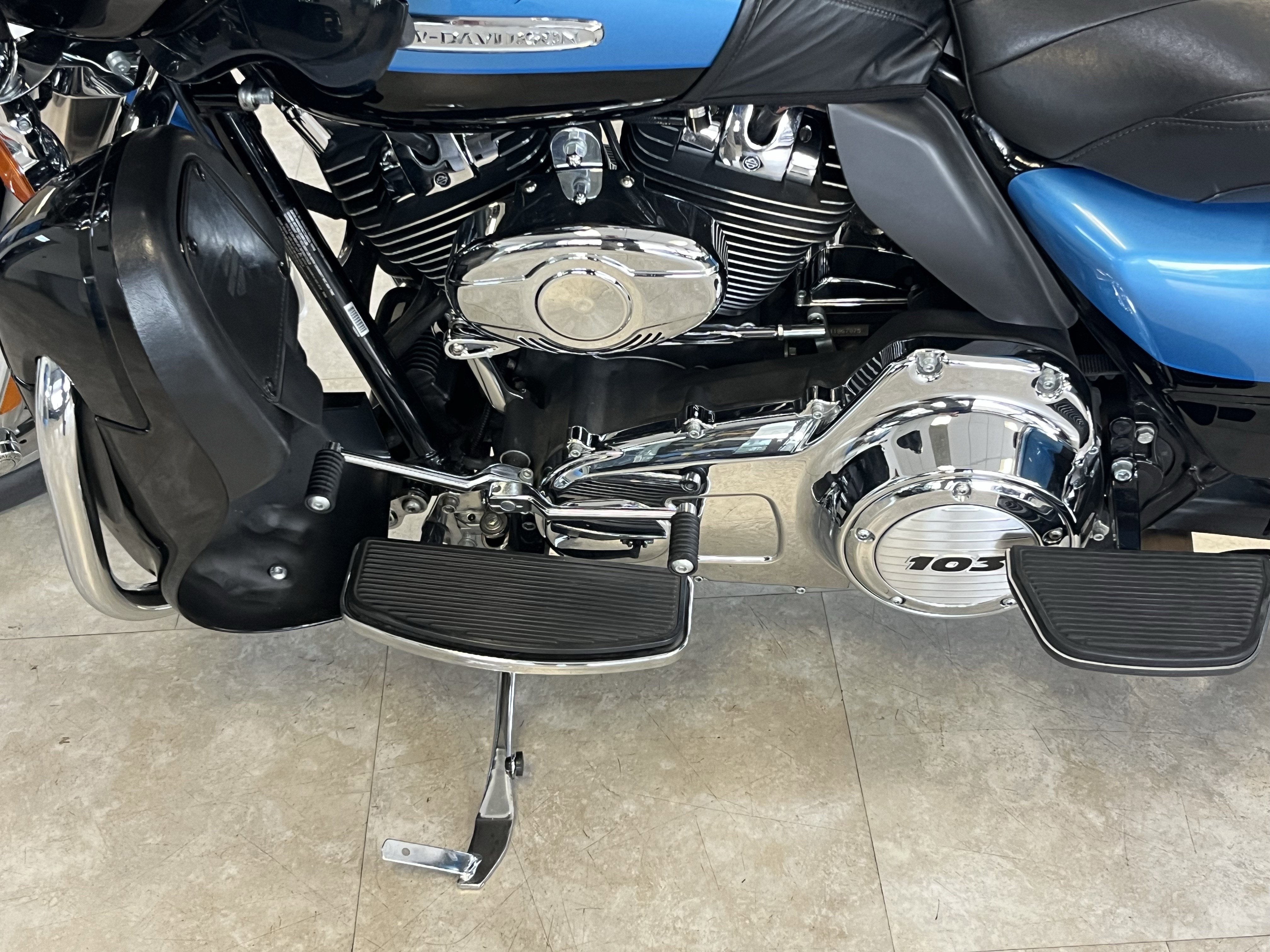 2011 harley-davidson ultra classic limited Base