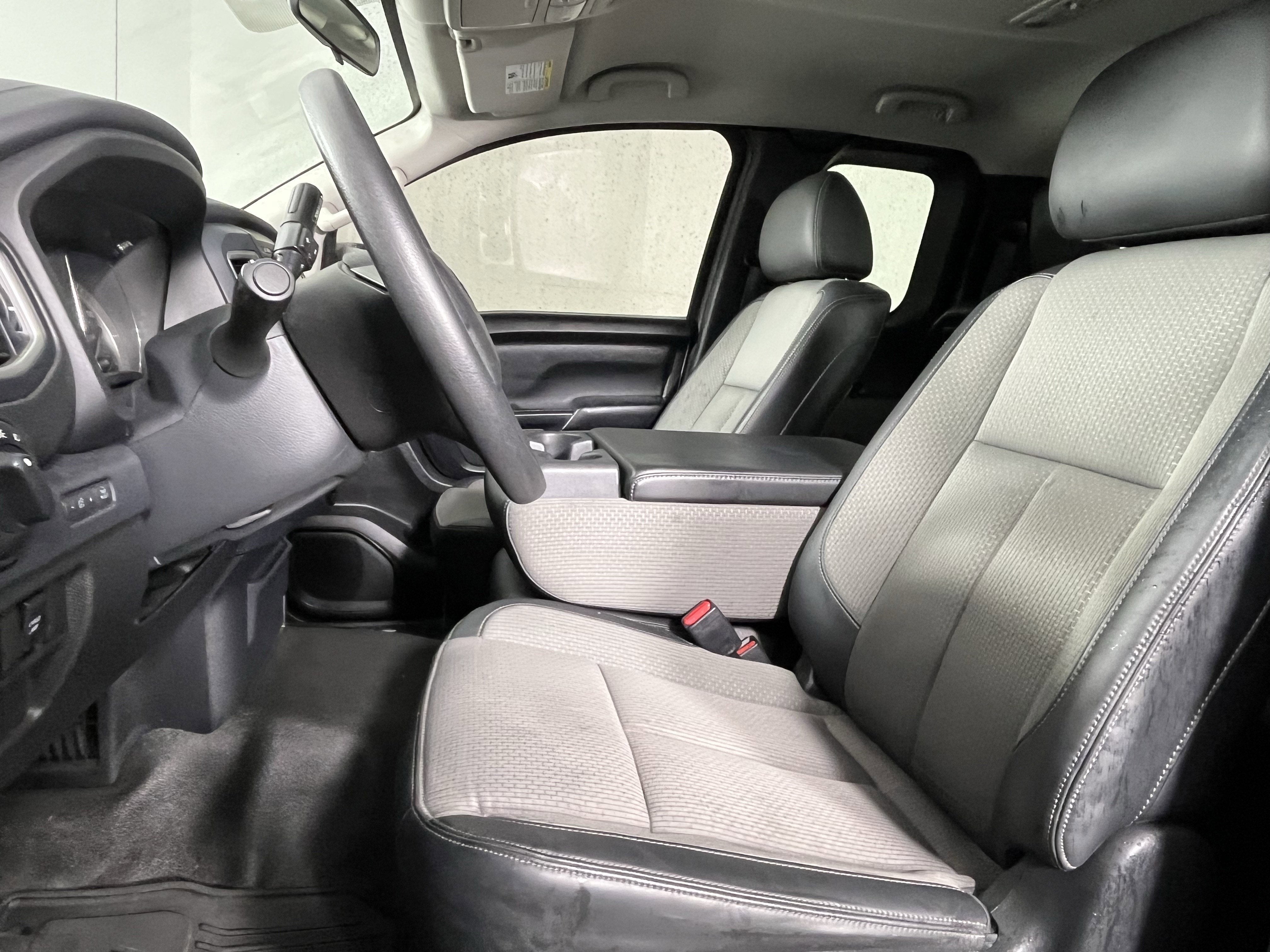 2017 Nissan Titan XD S