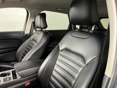 2022 Ford Edge Base