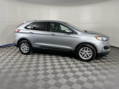 2022 Ford Edge Base