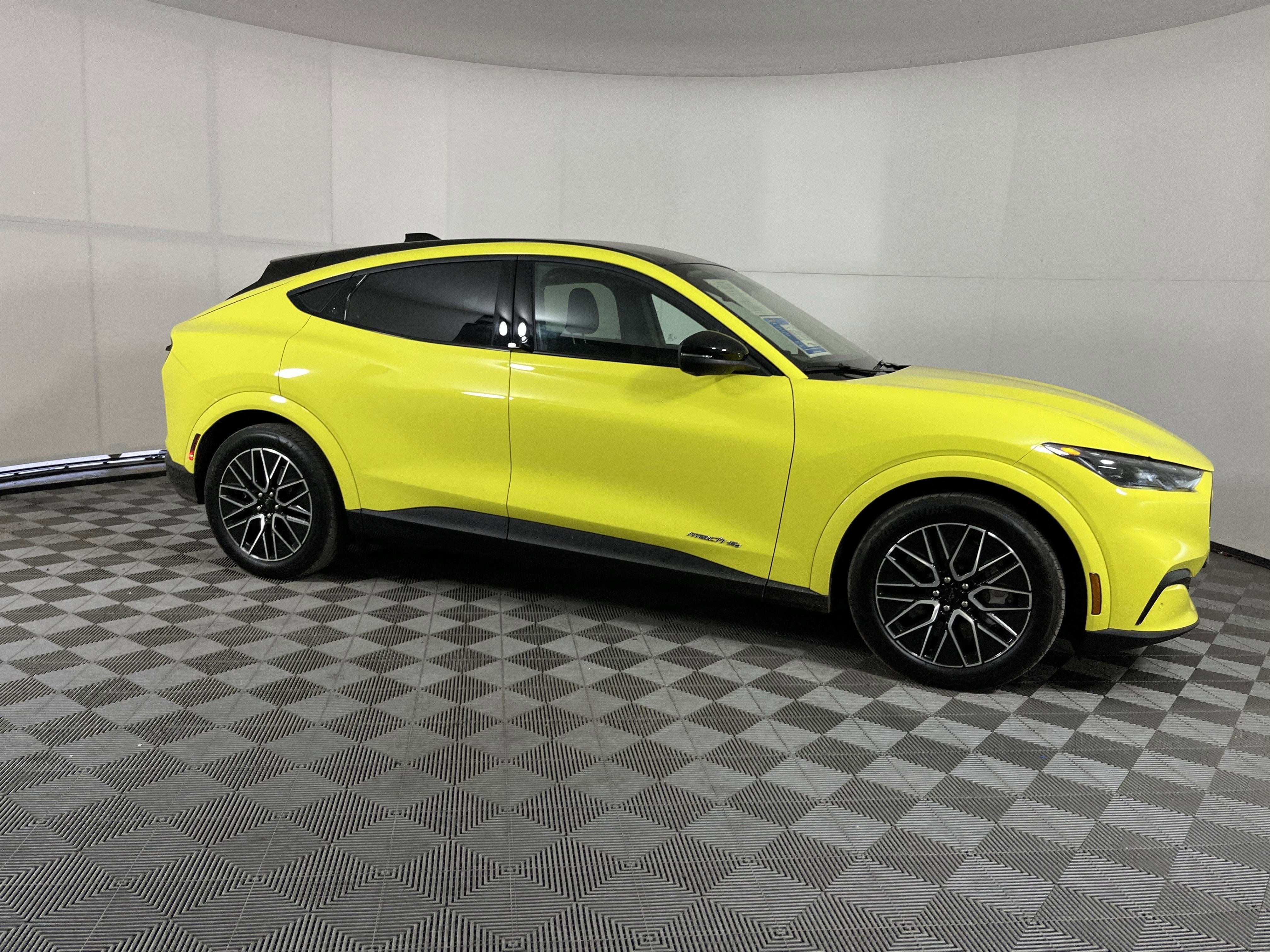 2025 Ford Mustang Mach-E Premium