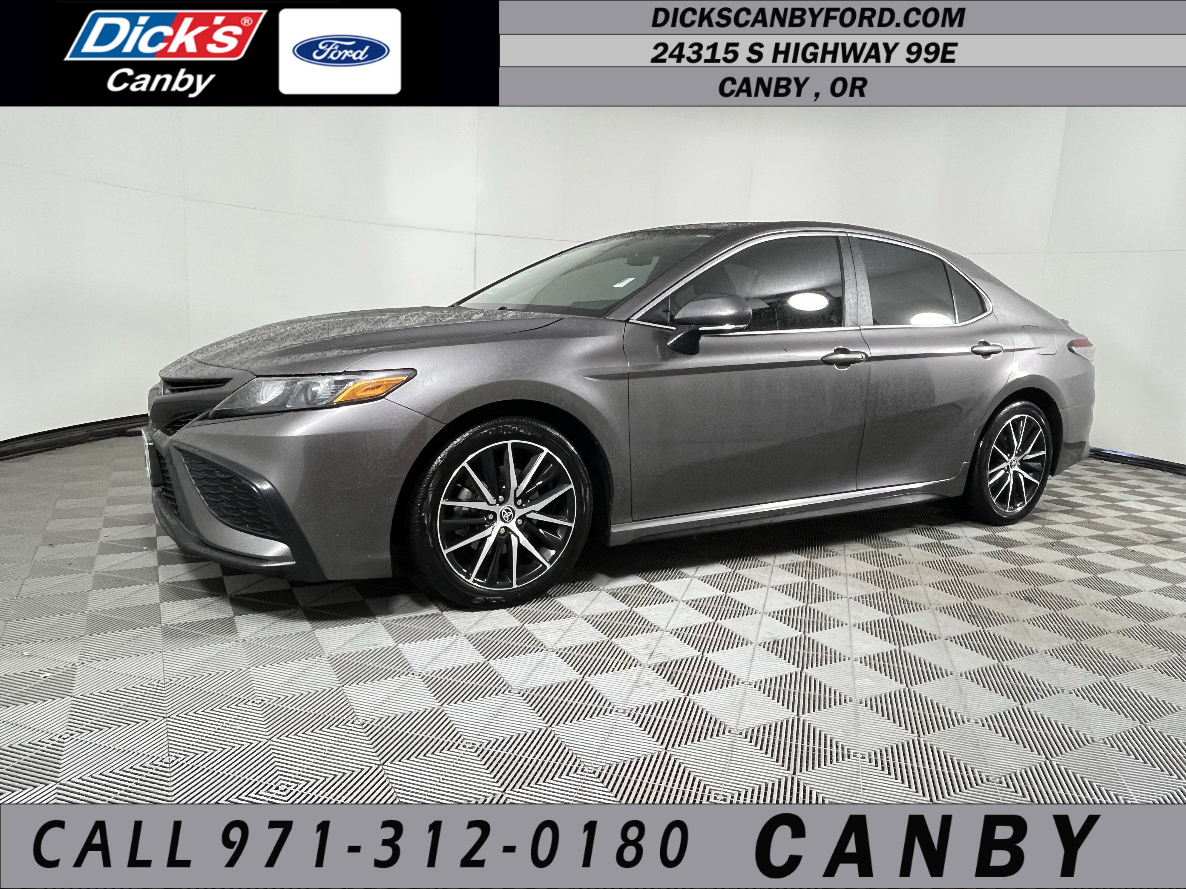 2023 Toyota Camry SE