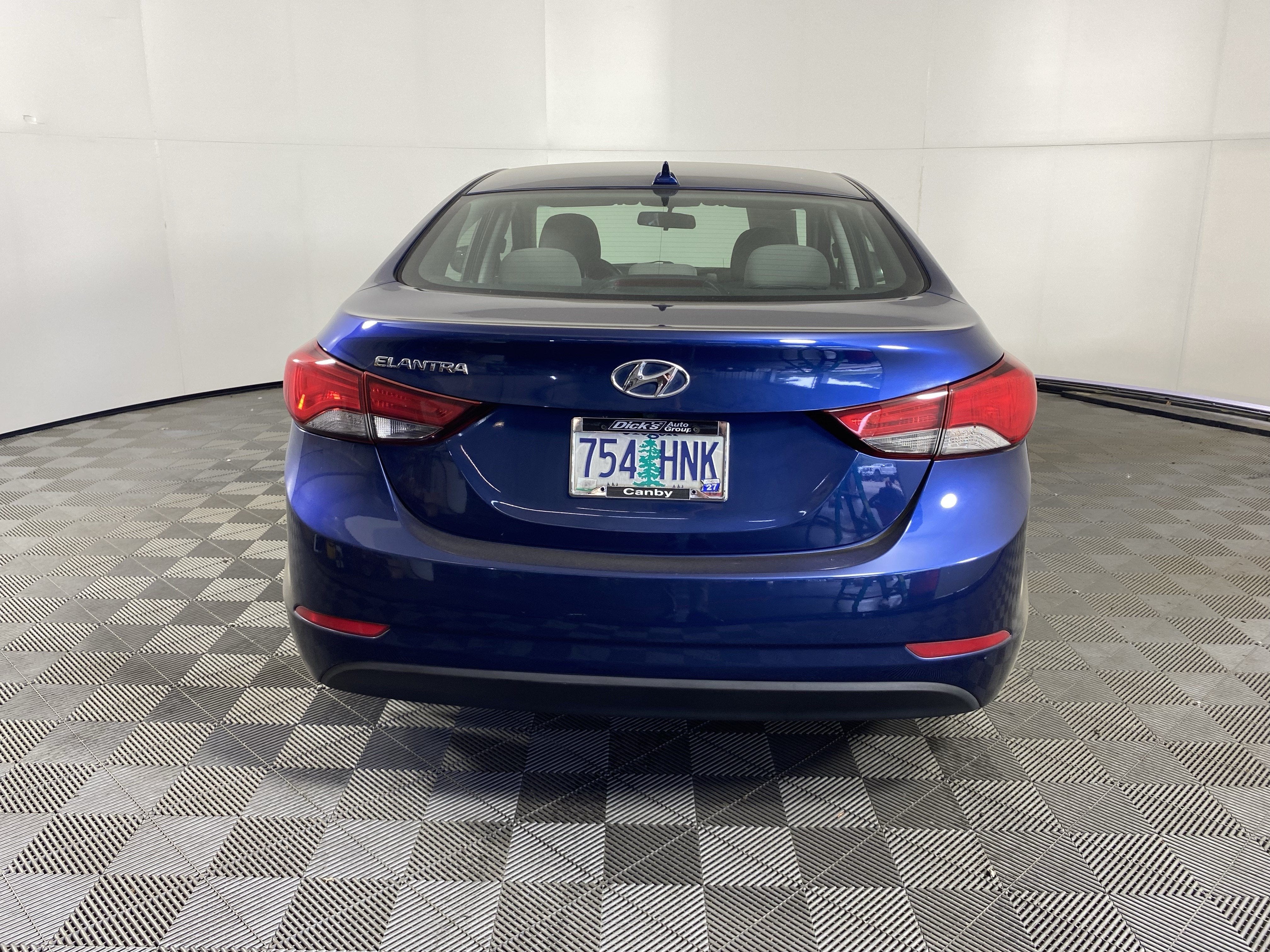 2016 Hyundai Elantra SE