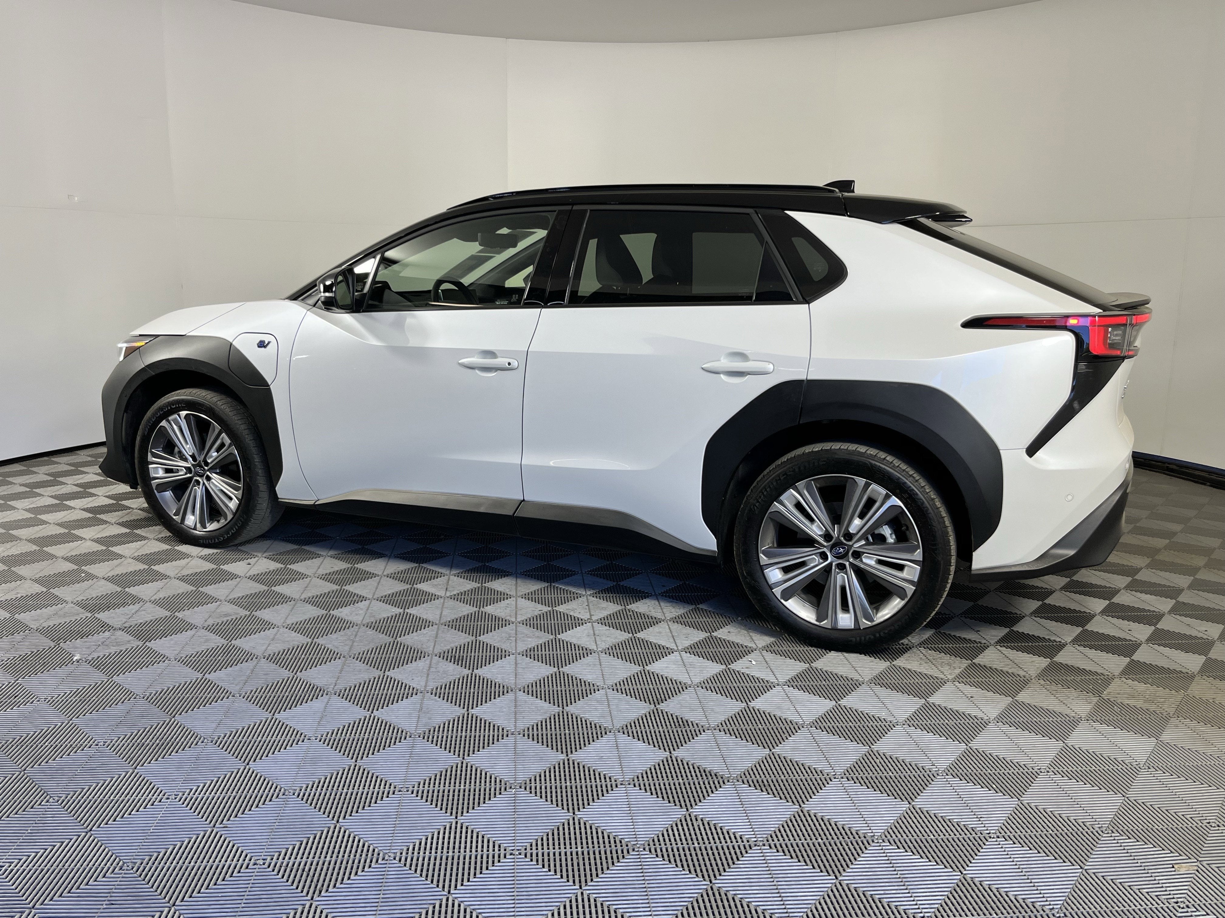 2023 Subaru Solterra Touring