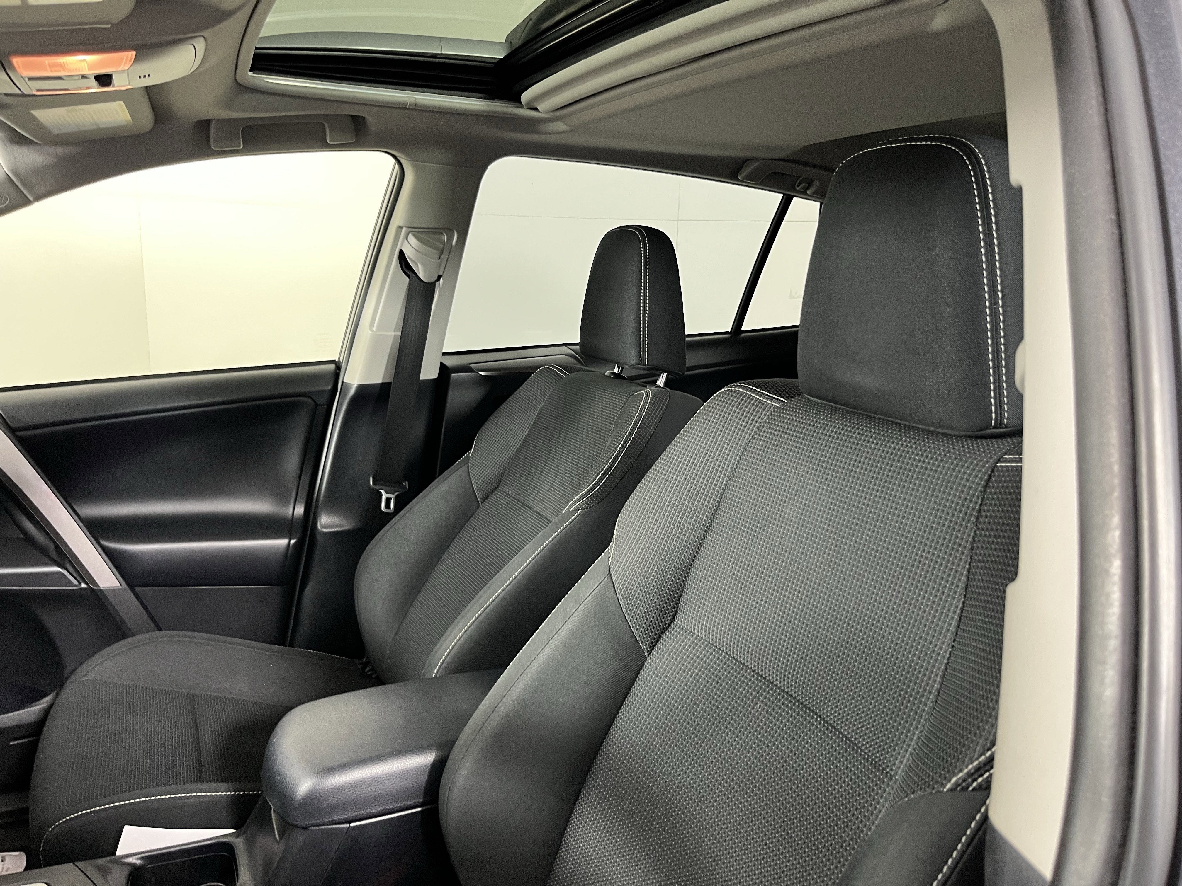2018 Toyota RAV4 Hybrid LE Plus