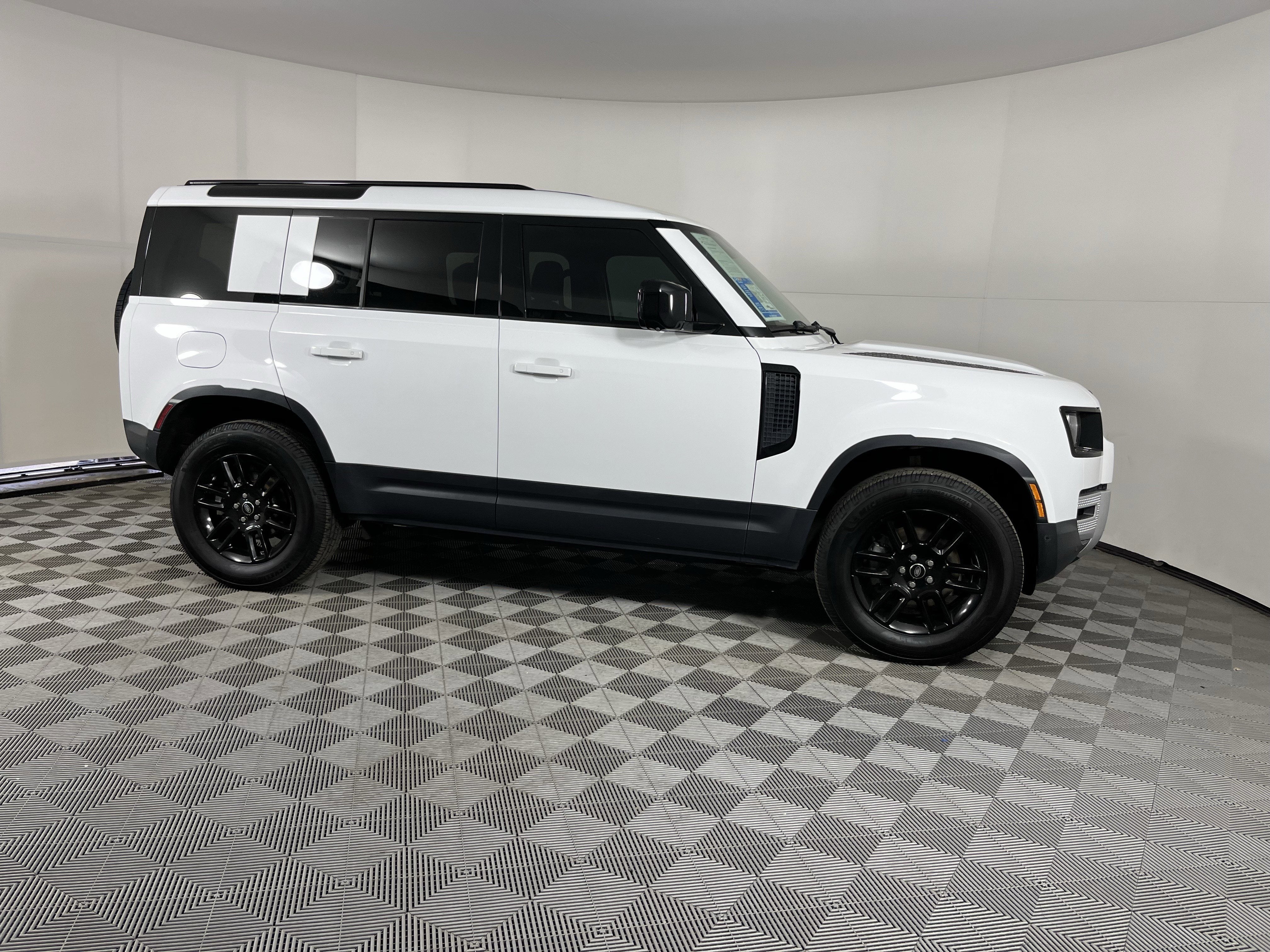 2025 Land Rover Defender S