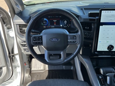 2024 Ford F-150 Lightning Flash