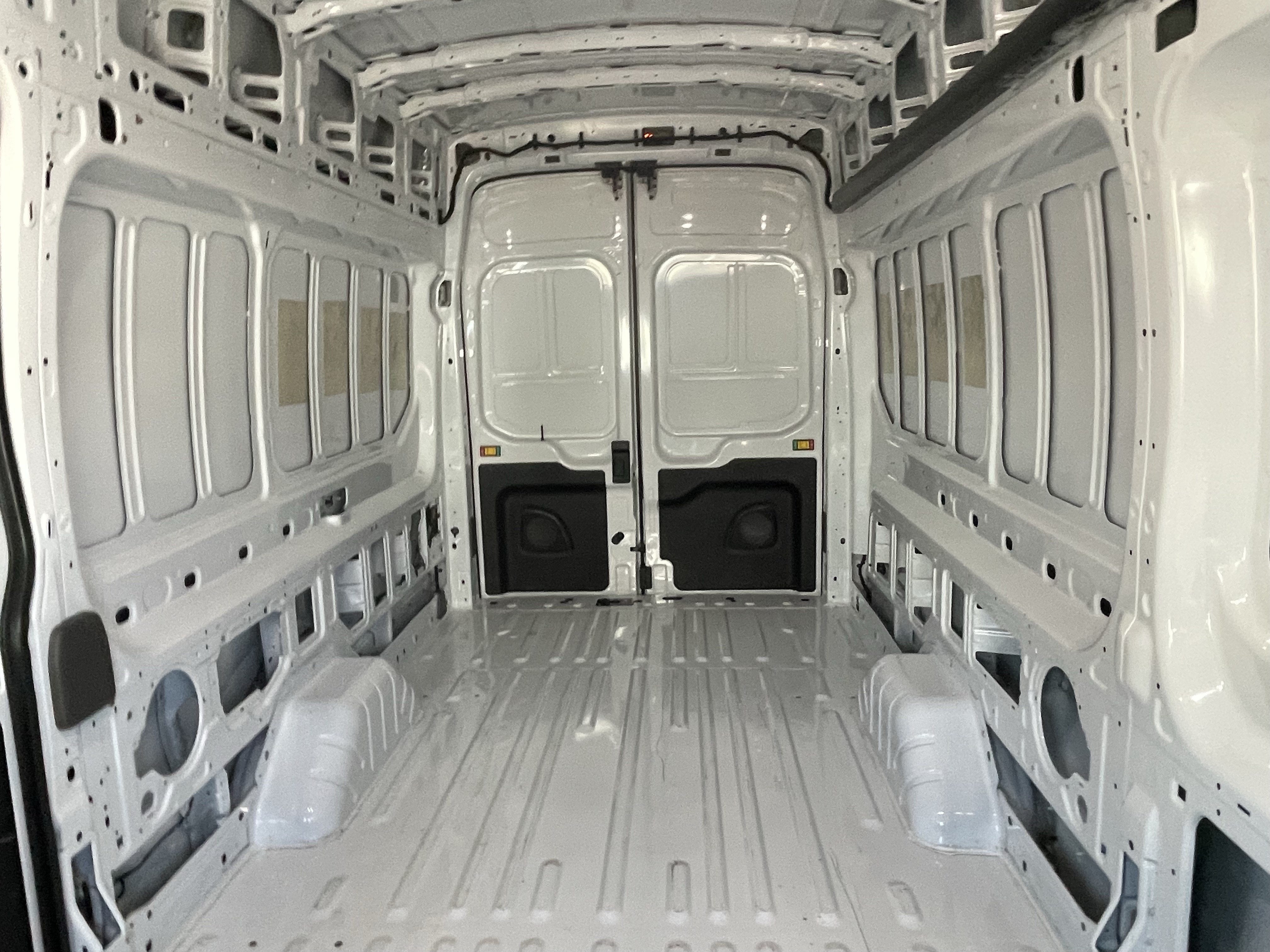 2022 Ford Transit Cargo Van T-350 148 EL Hi Rf 9500 GVWR AWD