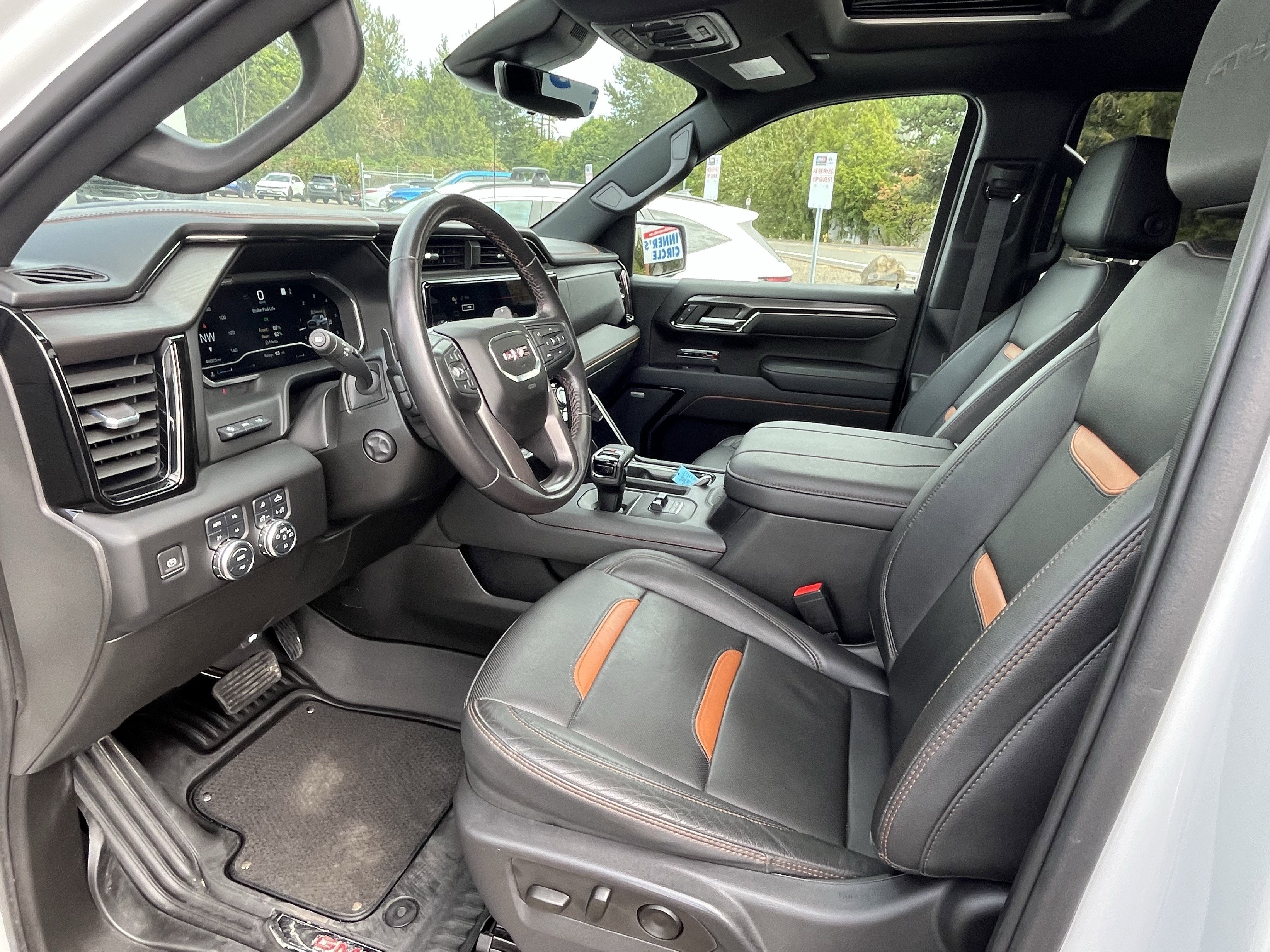 2023 GMC Sierra 1500 AT4