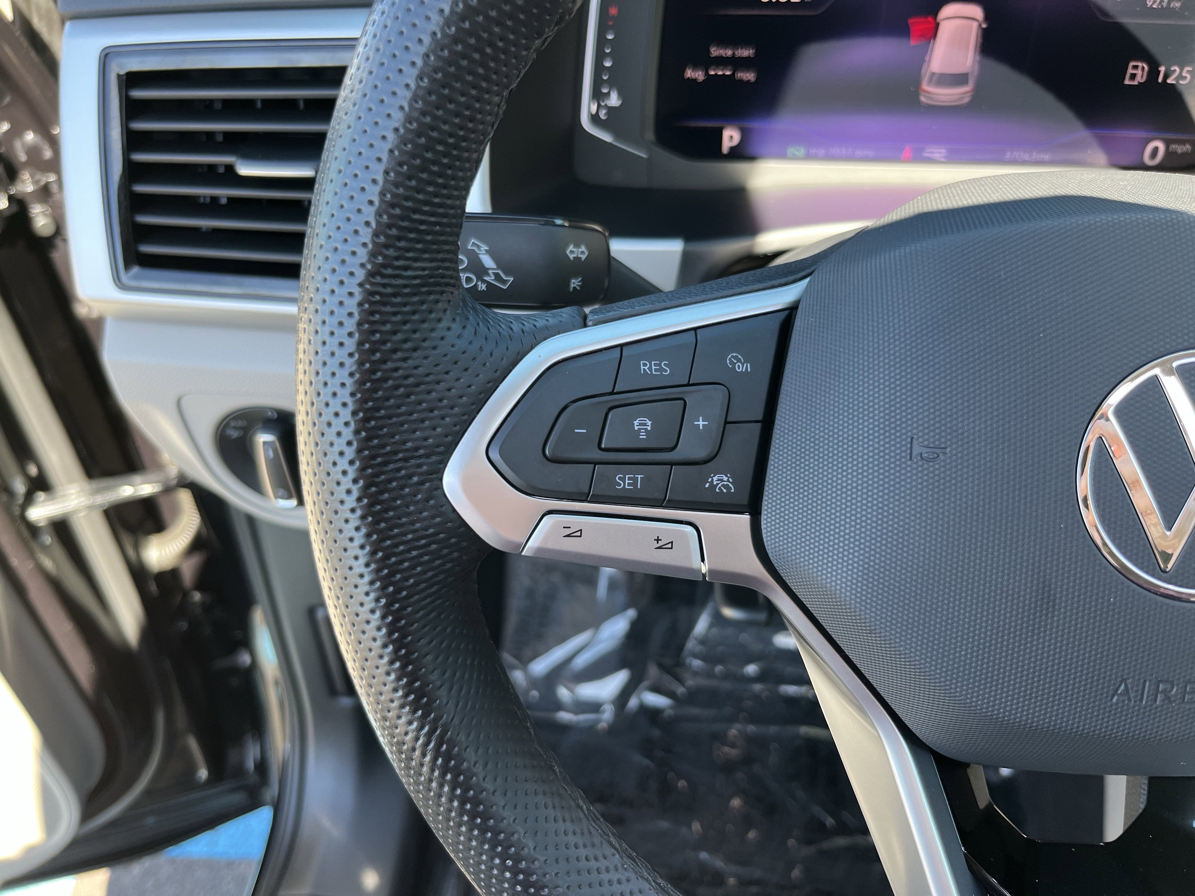 2023 Volkswagen Atlas 3.6L V6 SEL Premium R-Line