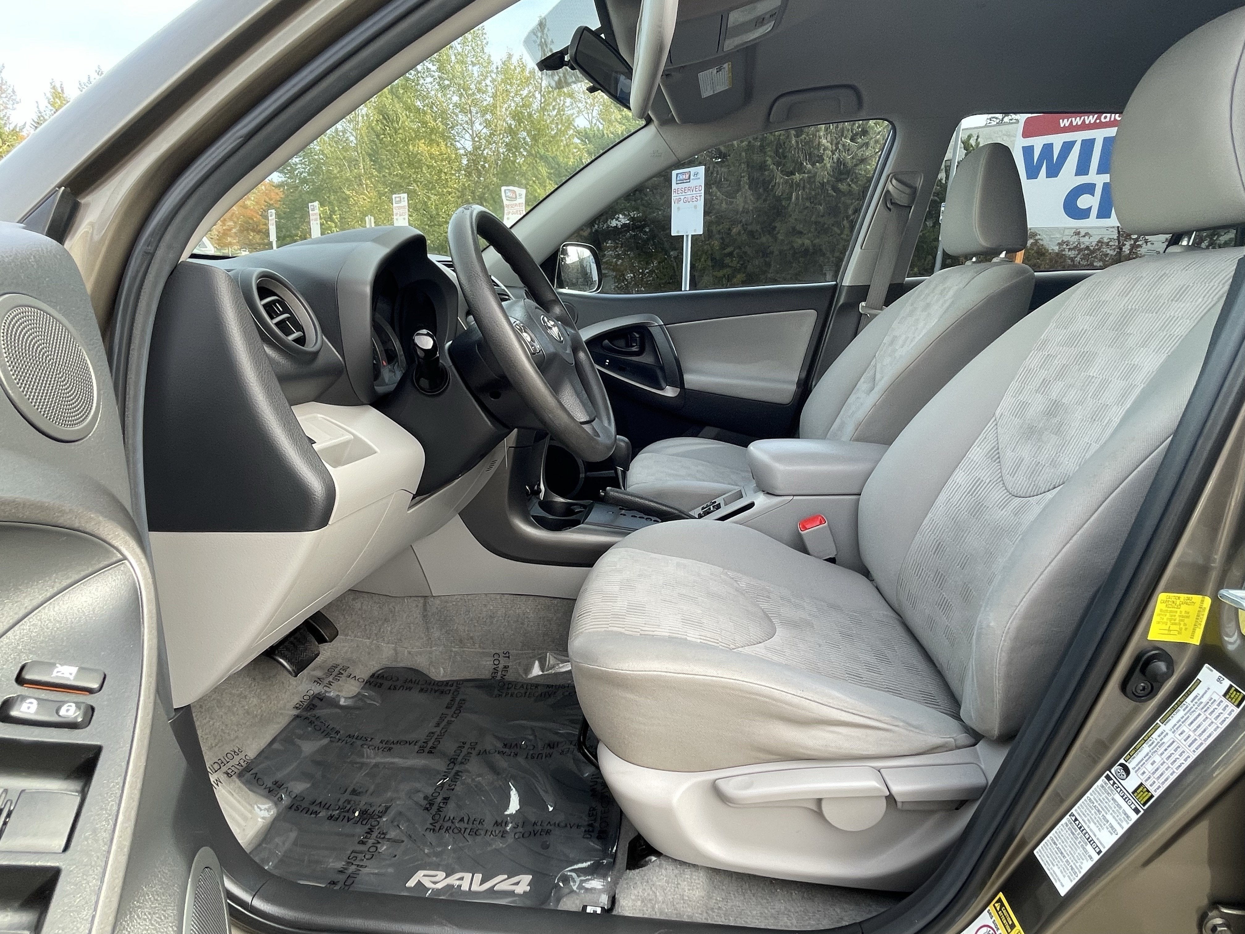 2012 Toyota RAV4 4WD 4dr I4 (Natl)