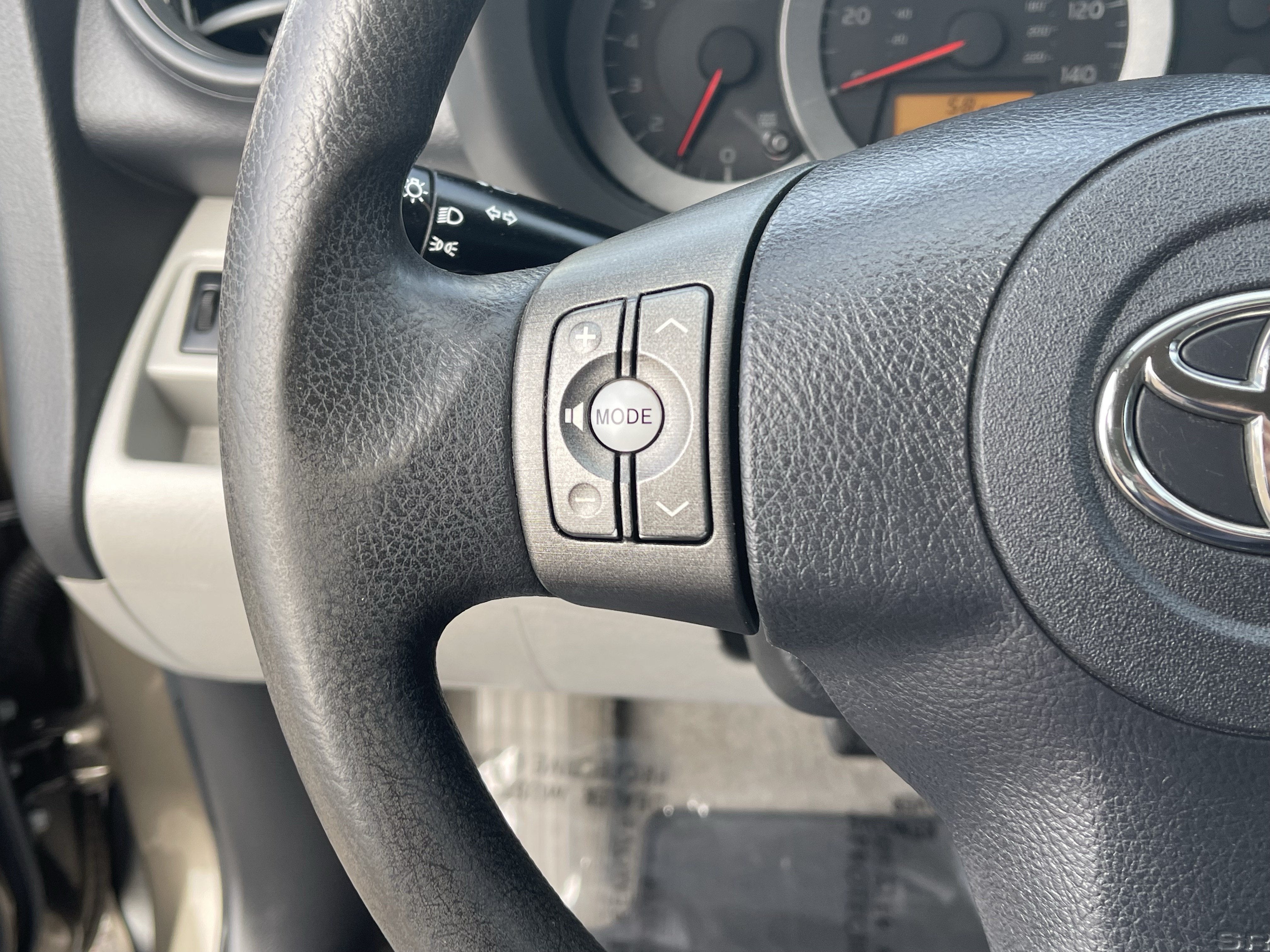 2012 Toyota RAV4 4WD 4dr I4 (Natl)