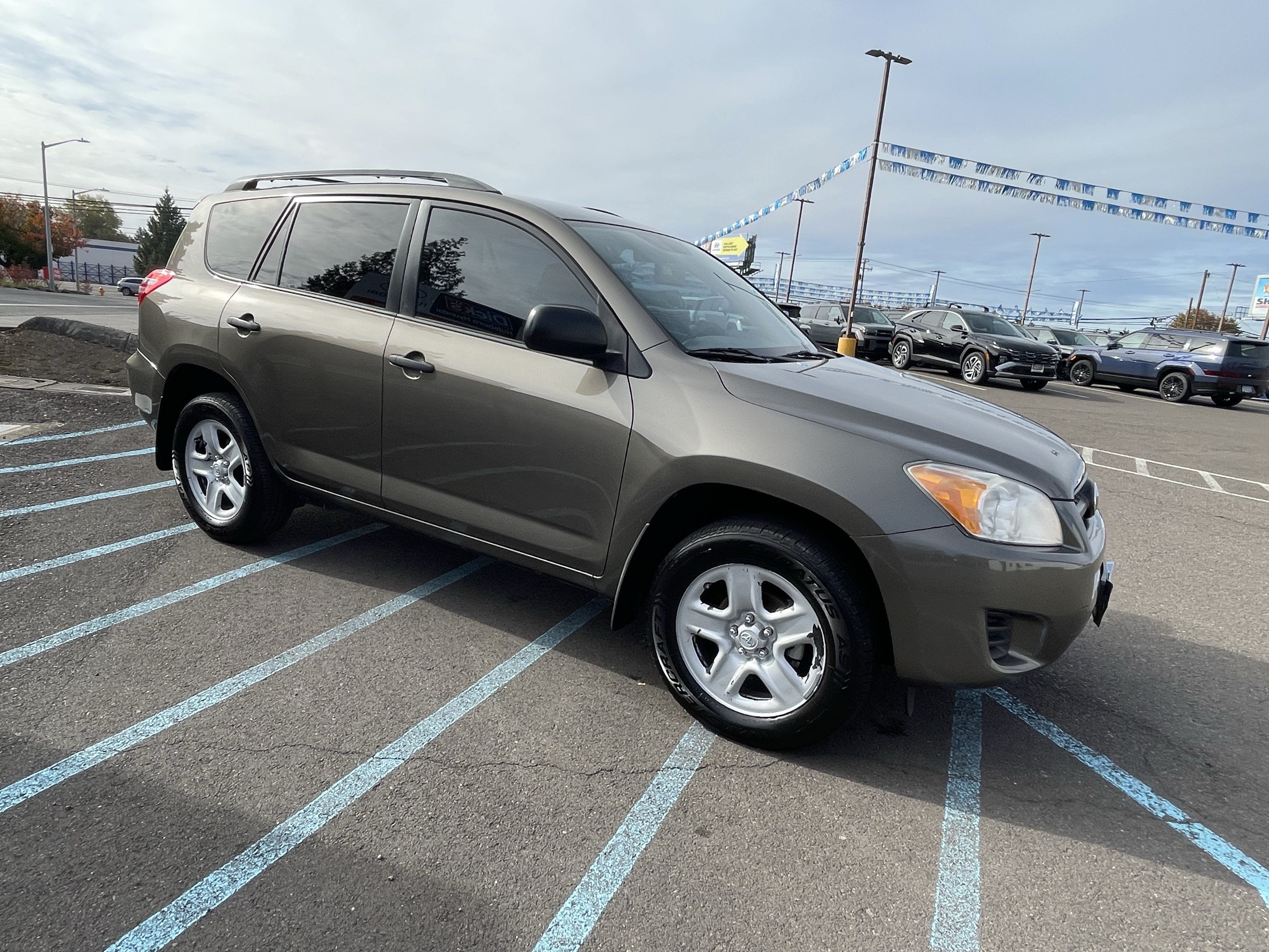 2012 Toyota RAV4 4WD 4dr I4 (Natl)