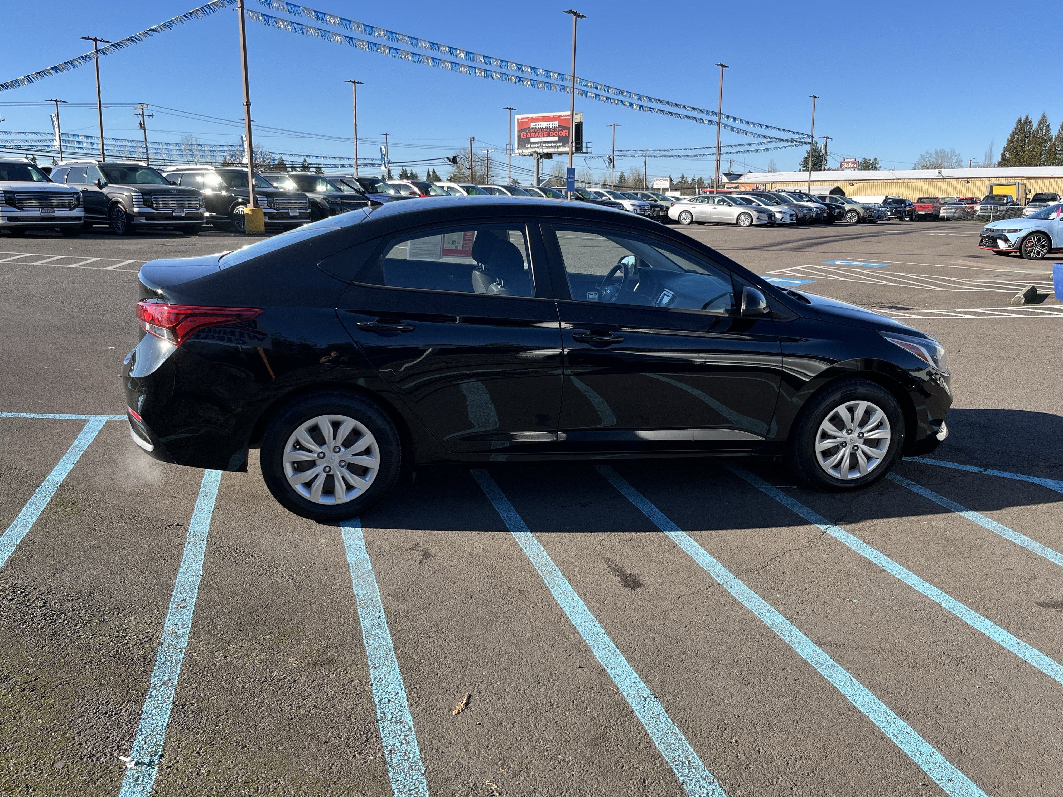 2019 Hyundai Accent SE