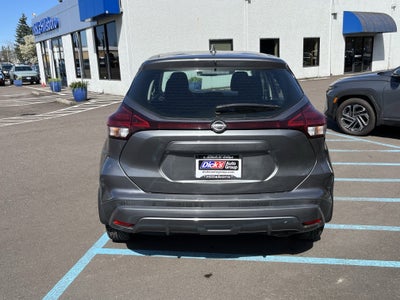 2022 Nissan Kicks S