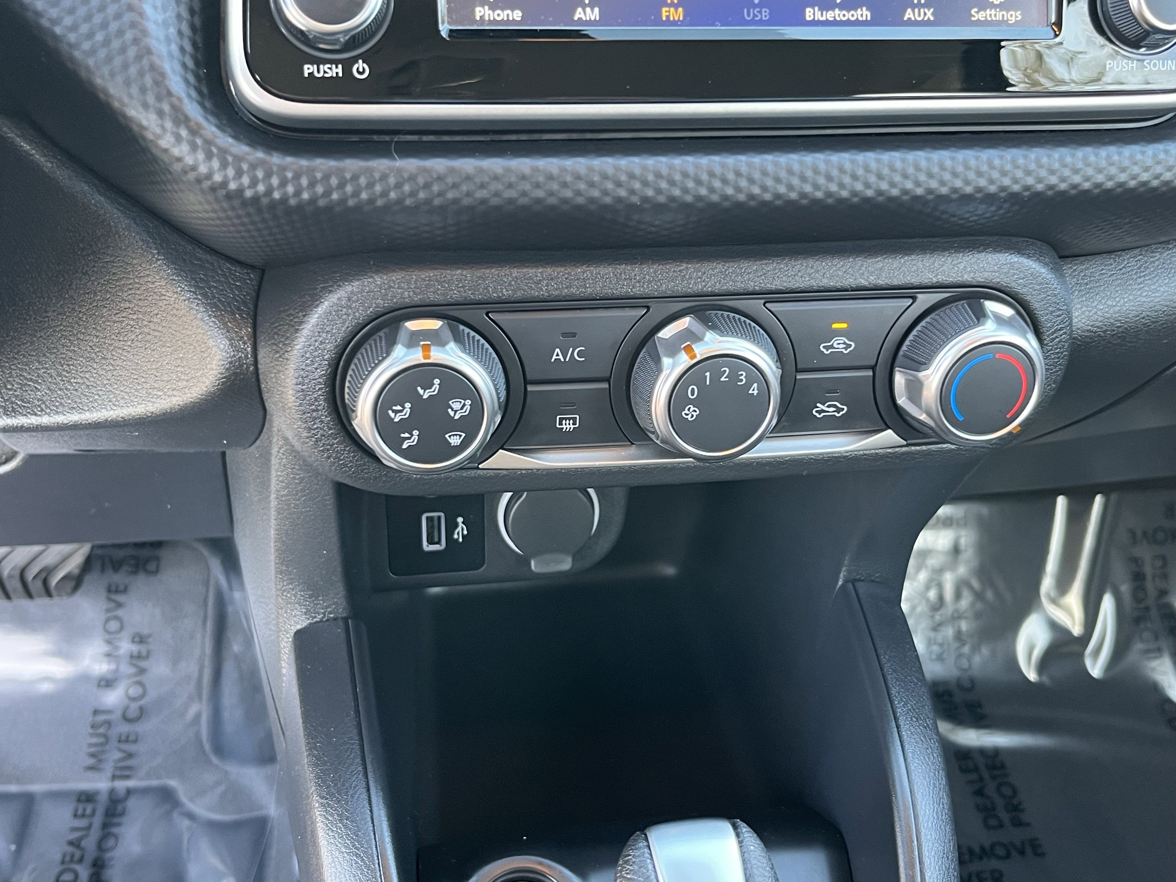 2025 Nissan Kicks Play S