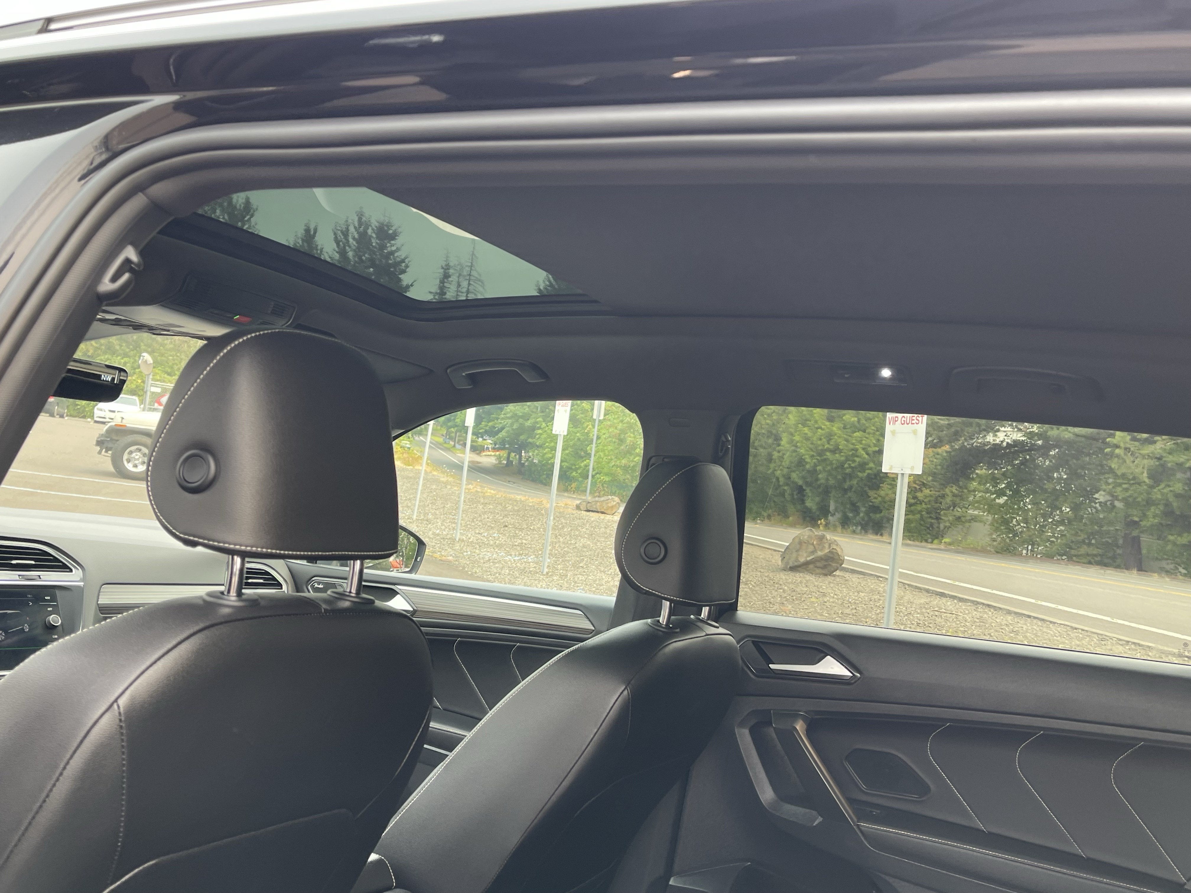 2022 Volkswagen Tiguan SEL R-Line