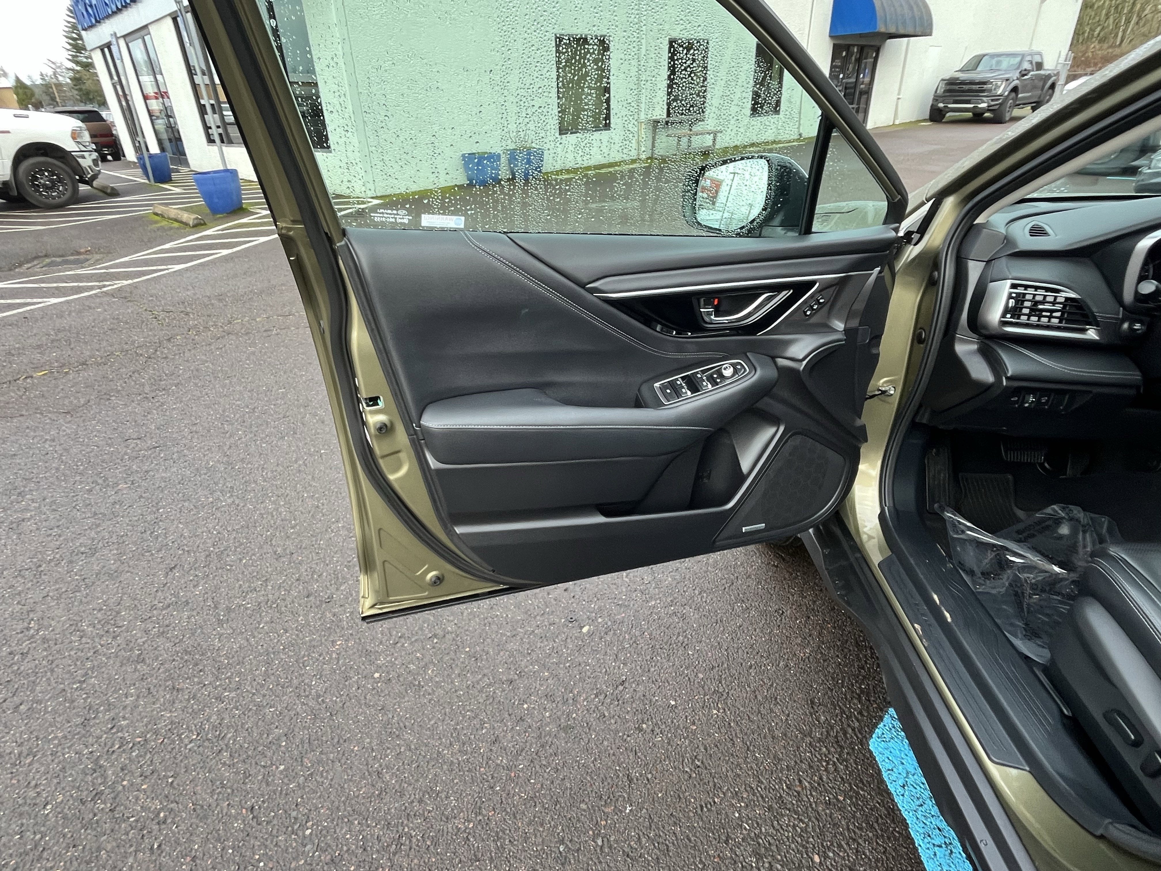 2023 Subaru Outback Touring XT