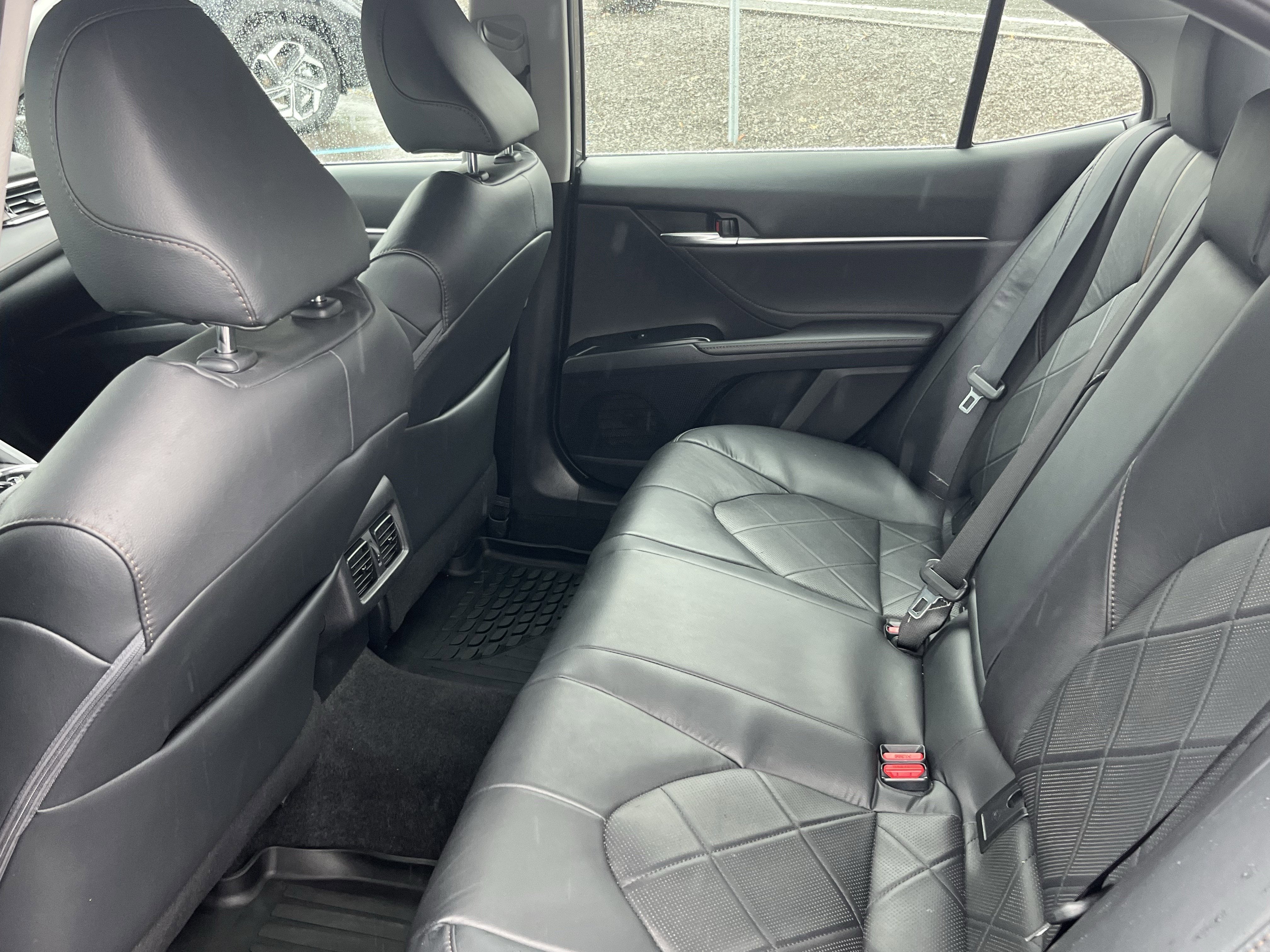 2018 Toyota Camry Hybrid LE