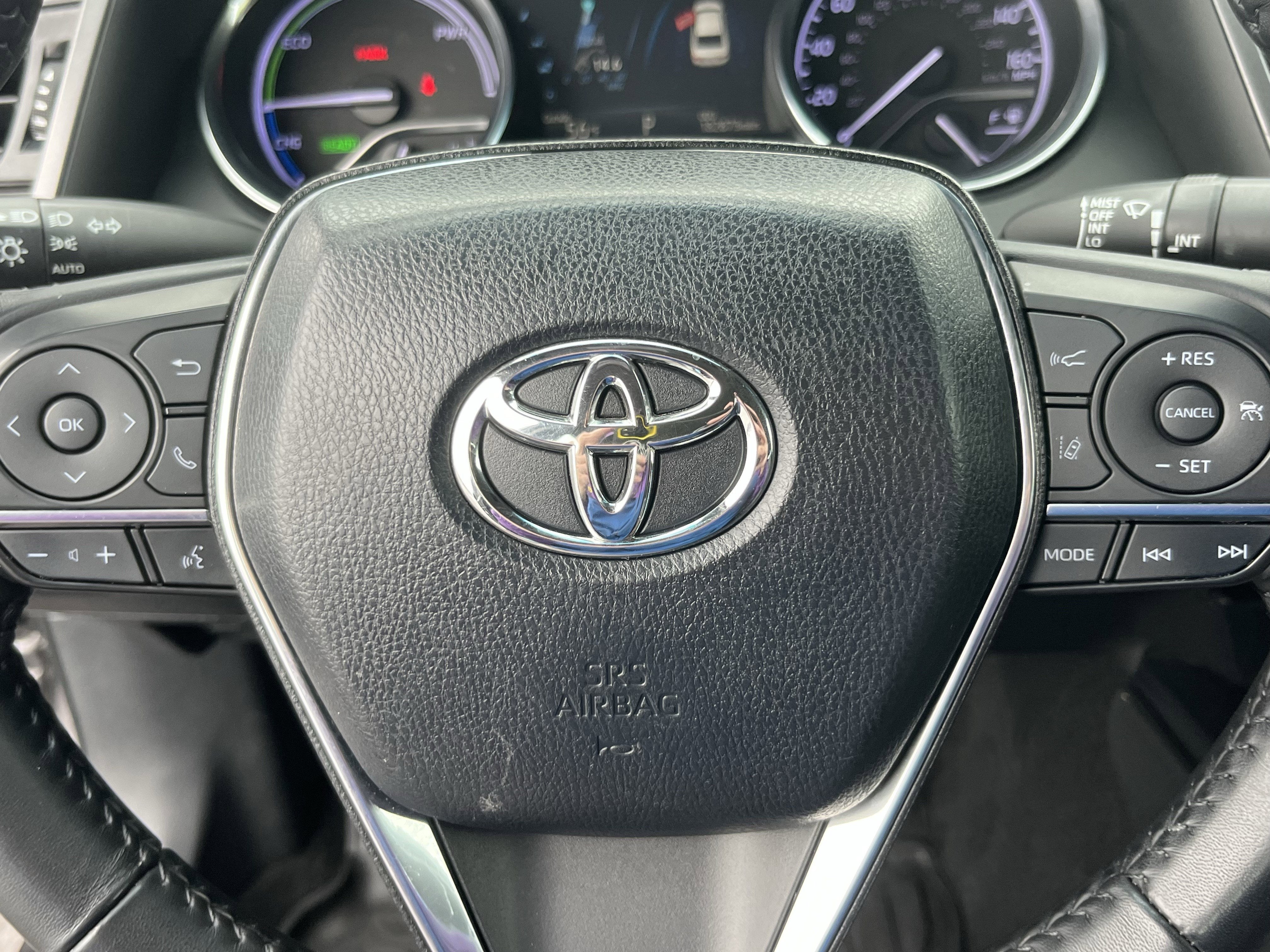 2018 Toyota Camry Hybrid LE