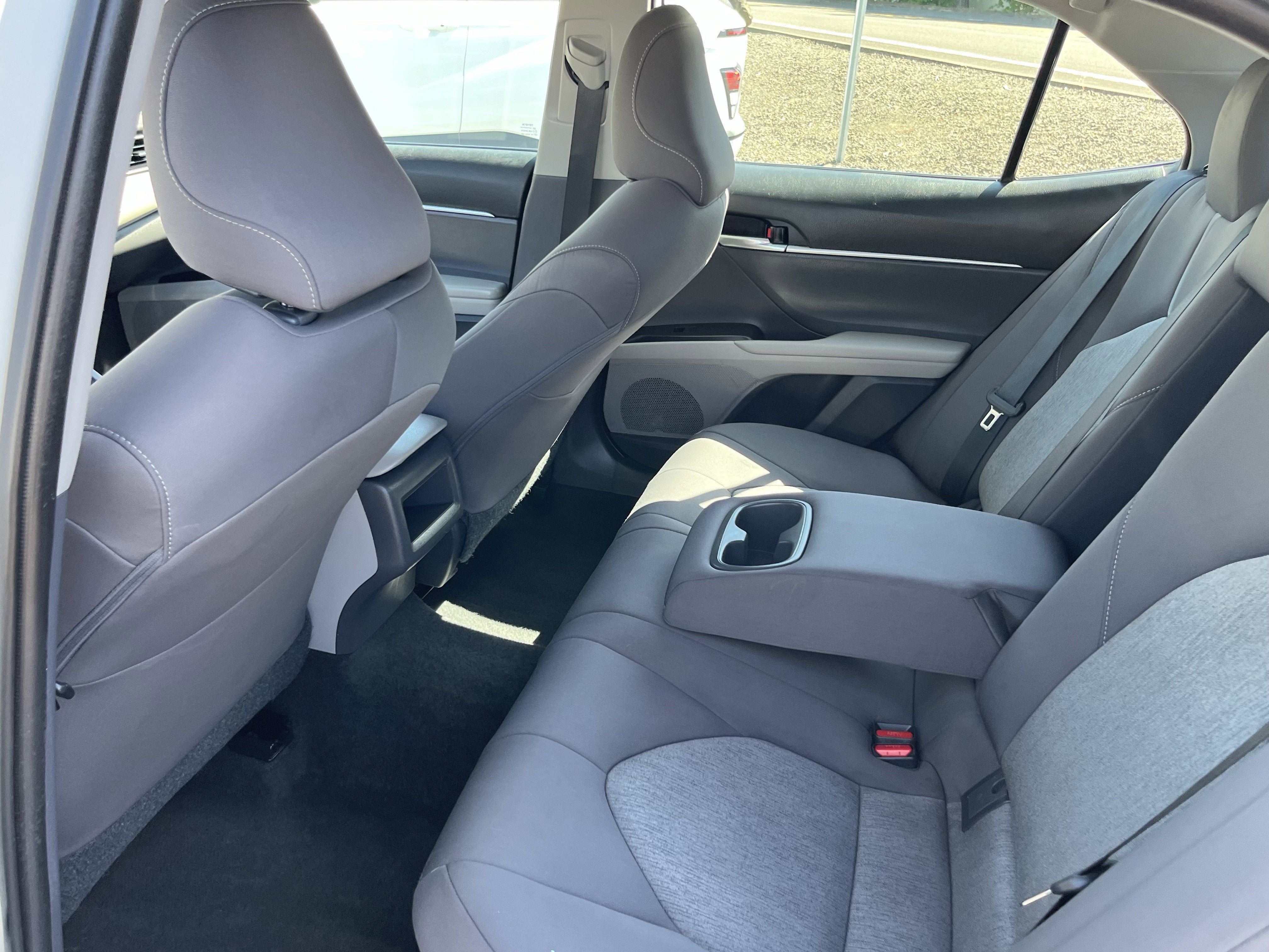 2021 Toyota Camry Hybrid LE