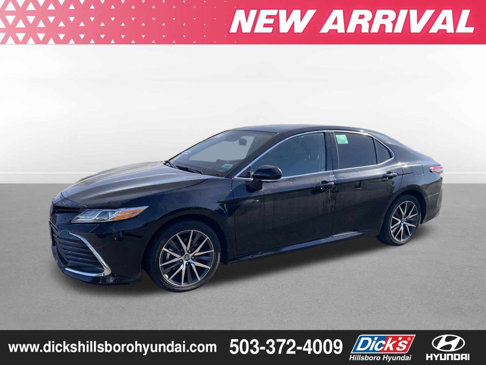 2024 Toyota Camry Hybrid XLE
