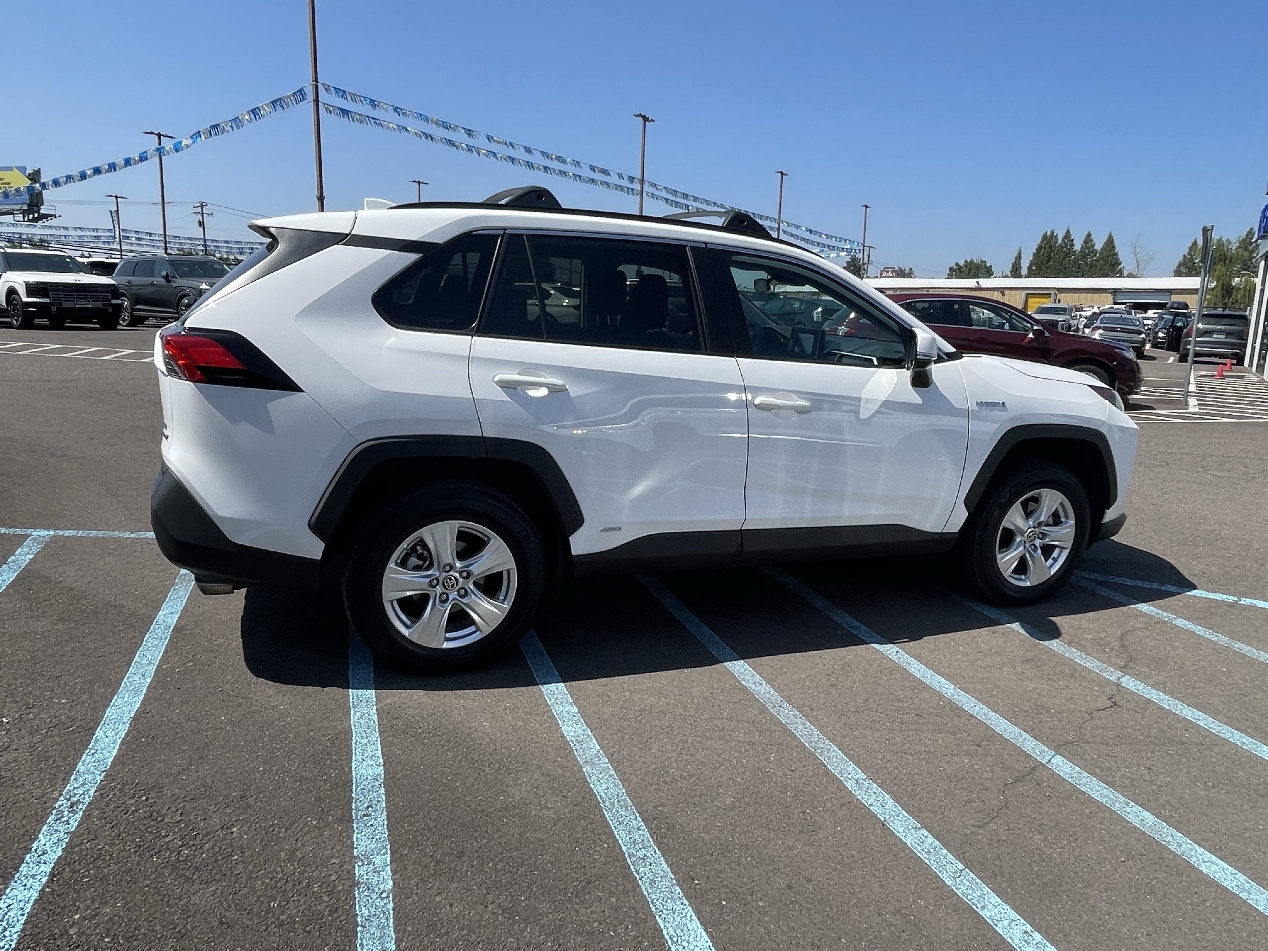 2021 Toyota RAV4 Hybrid LE