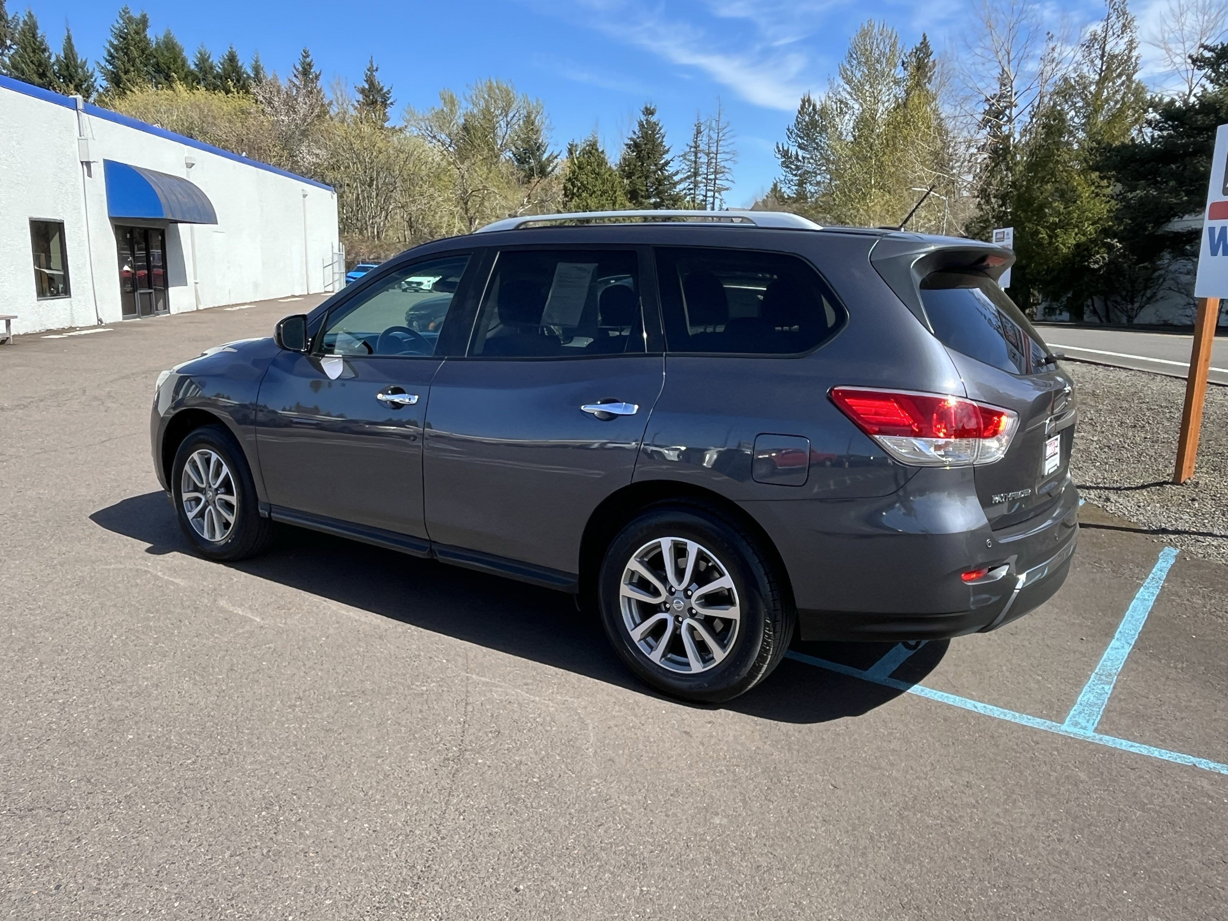 2014 Nissan Pathfinder SV