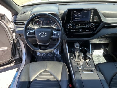 2022 Toyota Highlander XSE