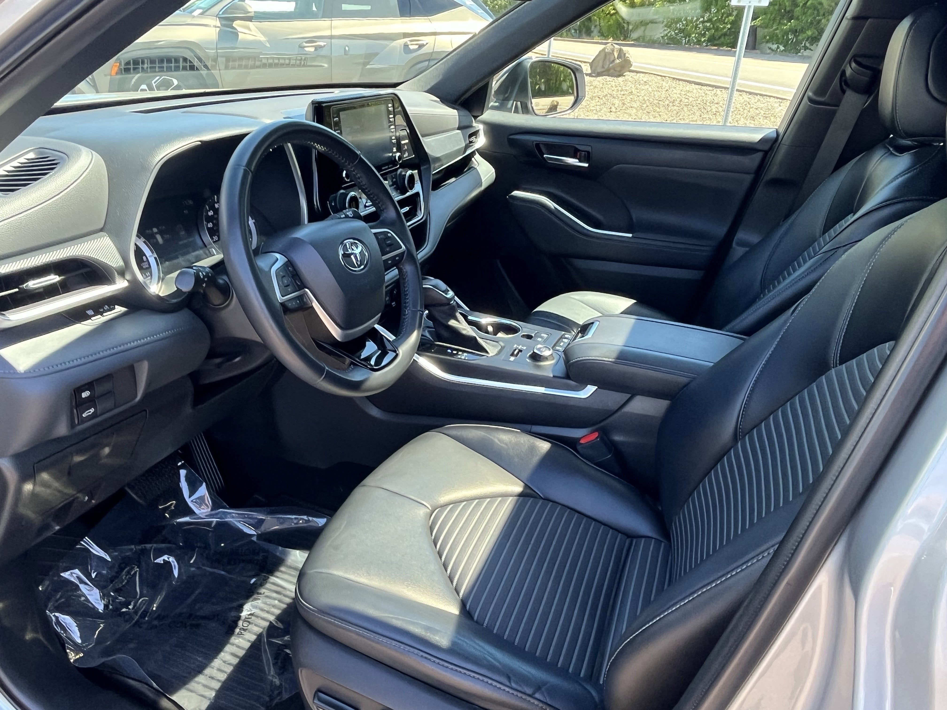 2022 Toyota Highlander XSE