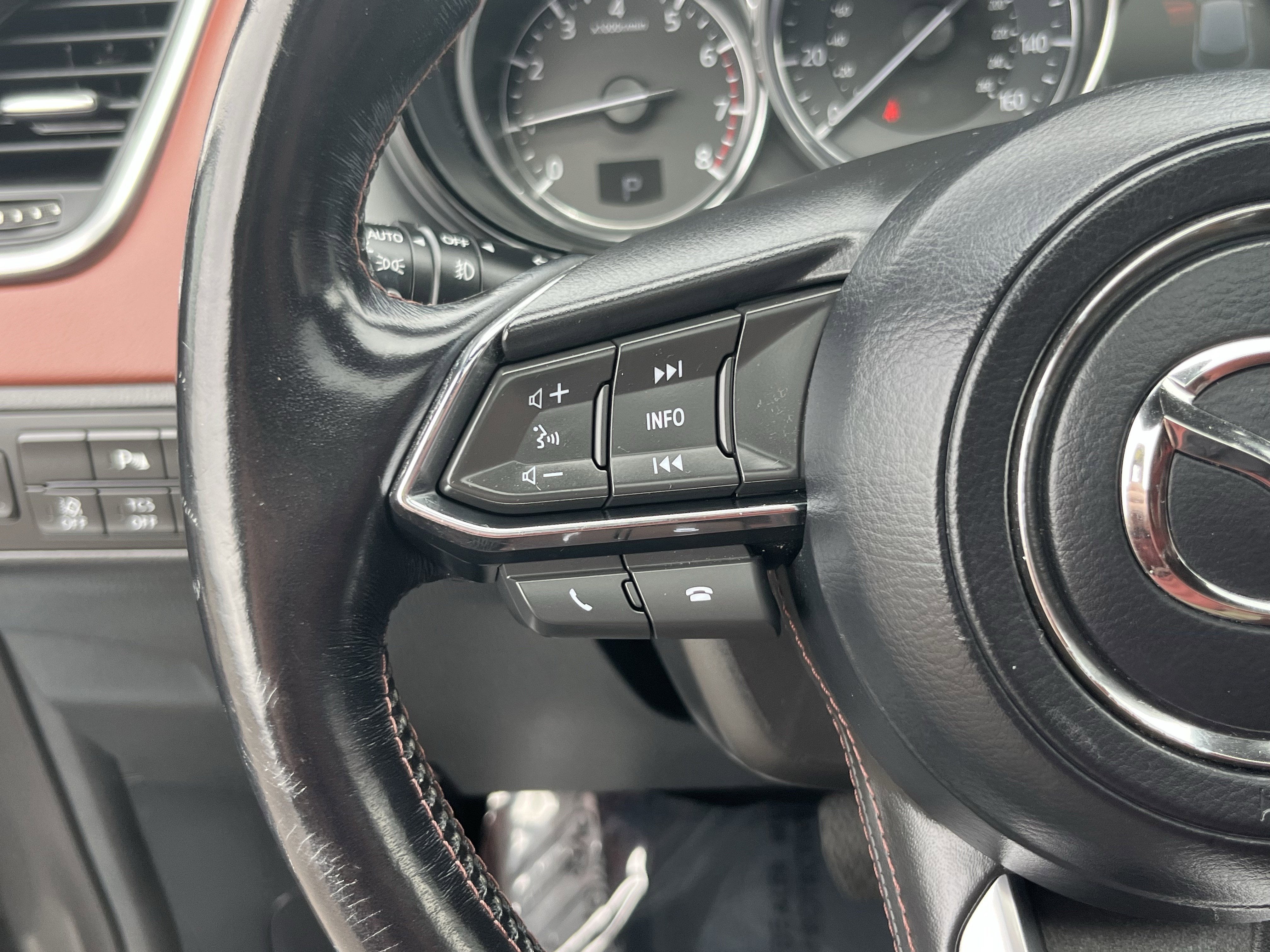 2018 Mazda Mazda CX-9 Signature