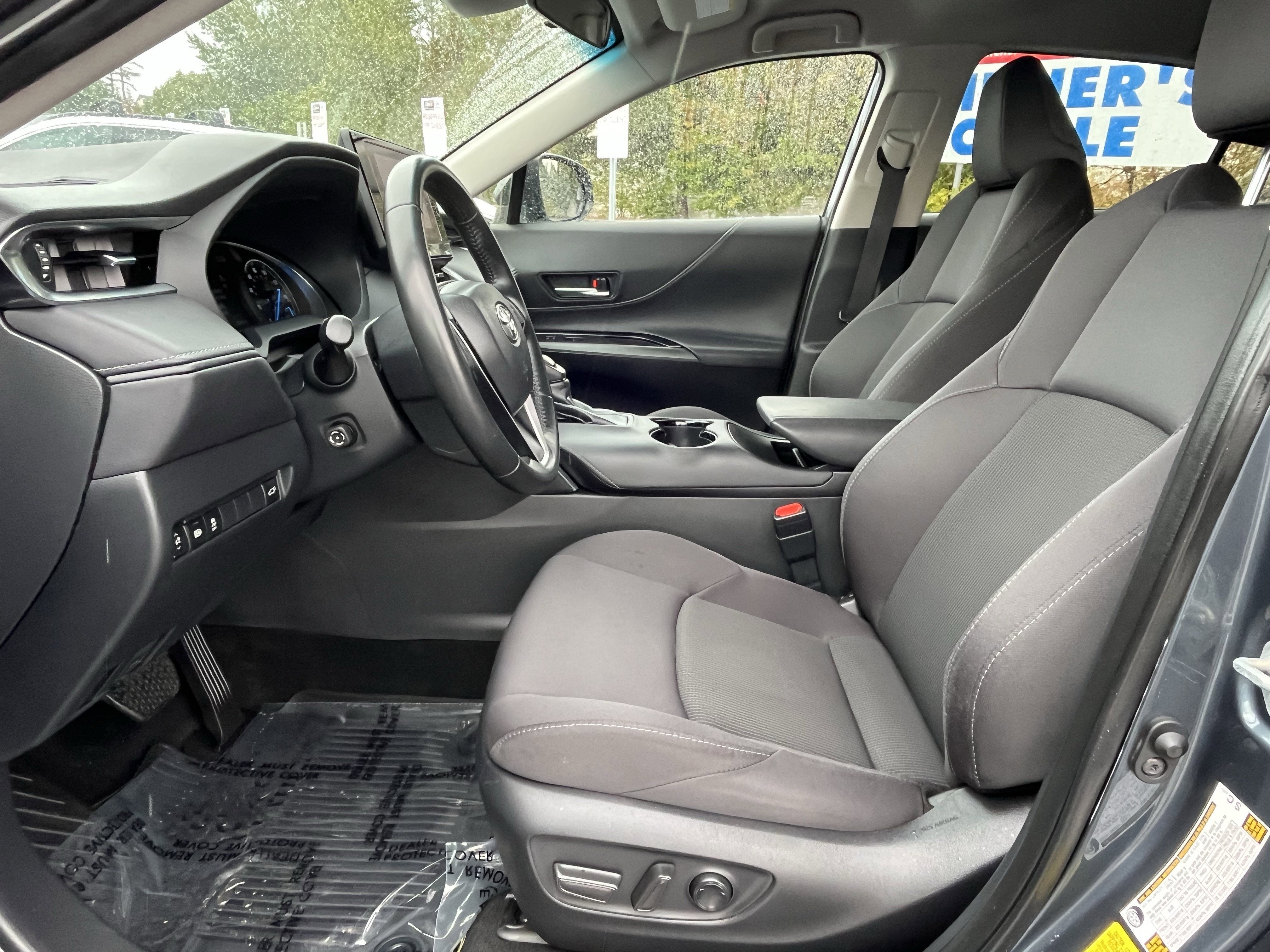 2024 Toyota Venza LE