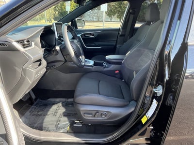 2023 Toyota RAV4 Hybrid SE