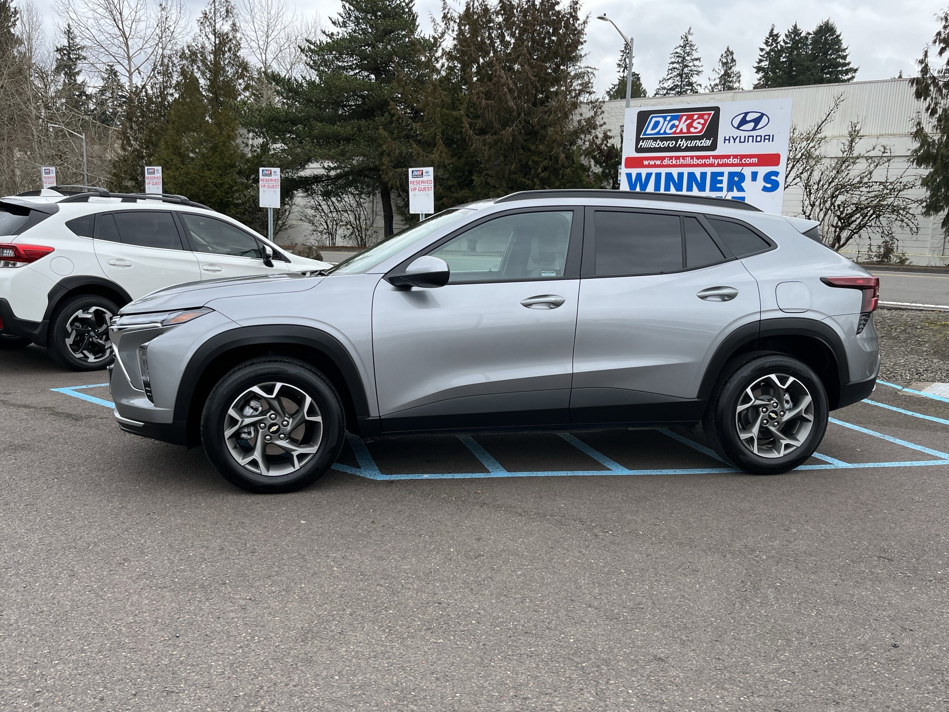 2025 Chevrolet Trax LT
