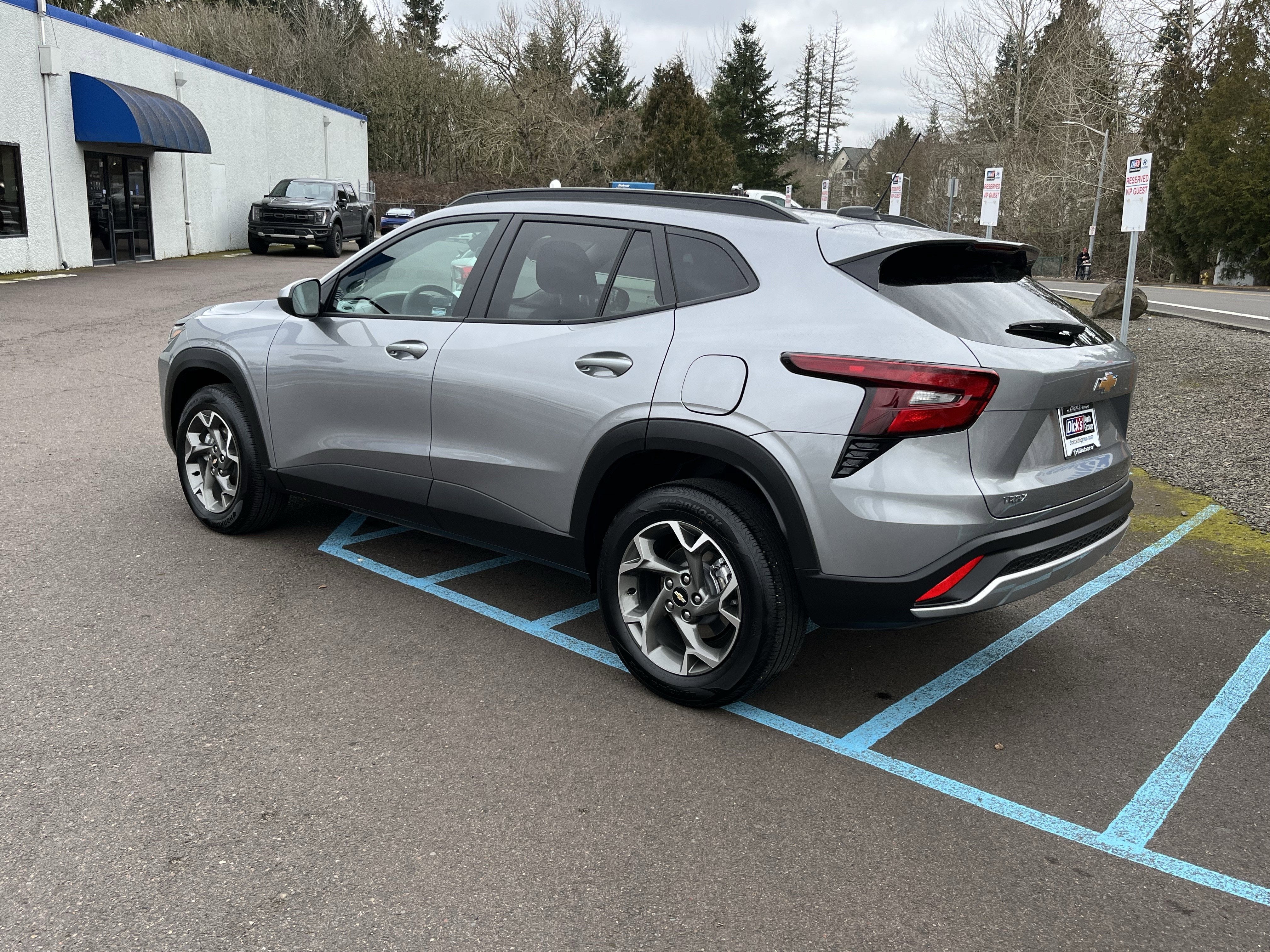 2025 Chevrolet Trax LT