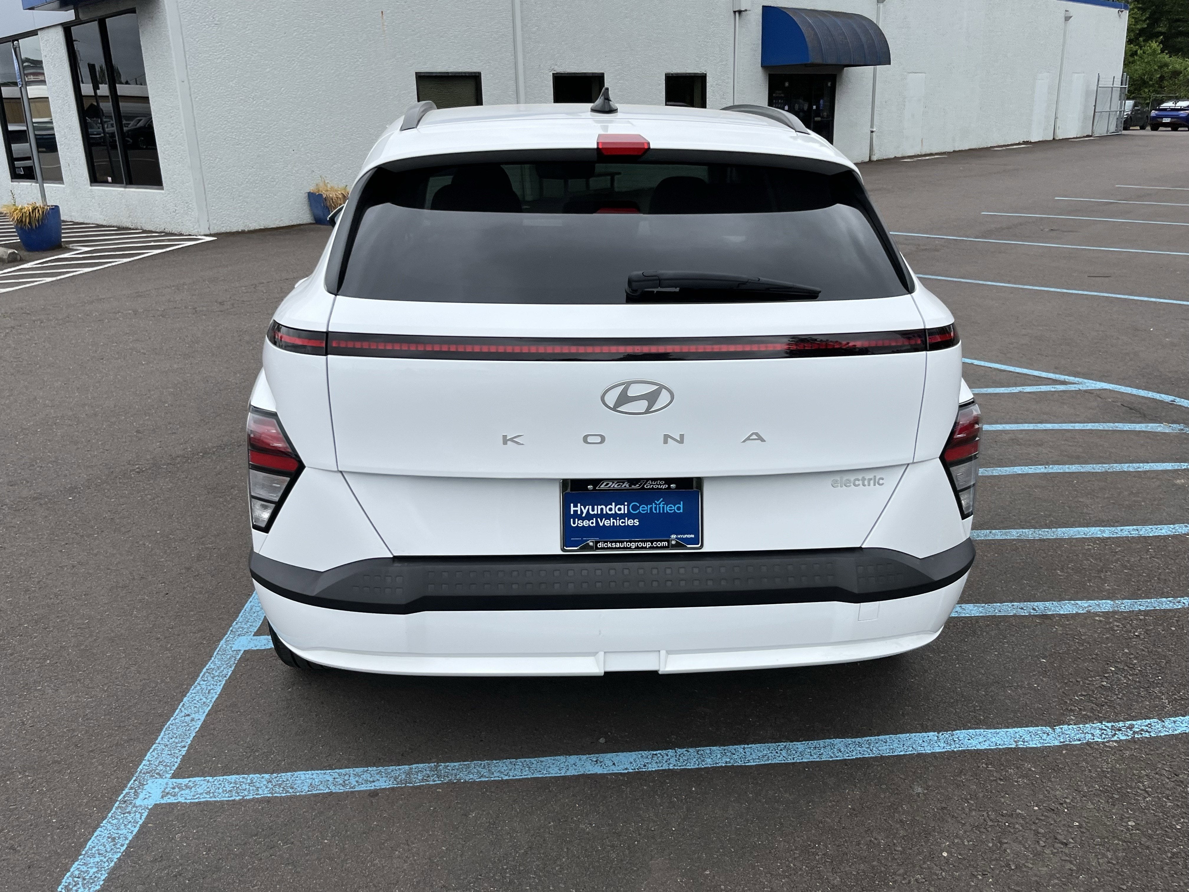 2024 Hyundai Kona Electric SEL