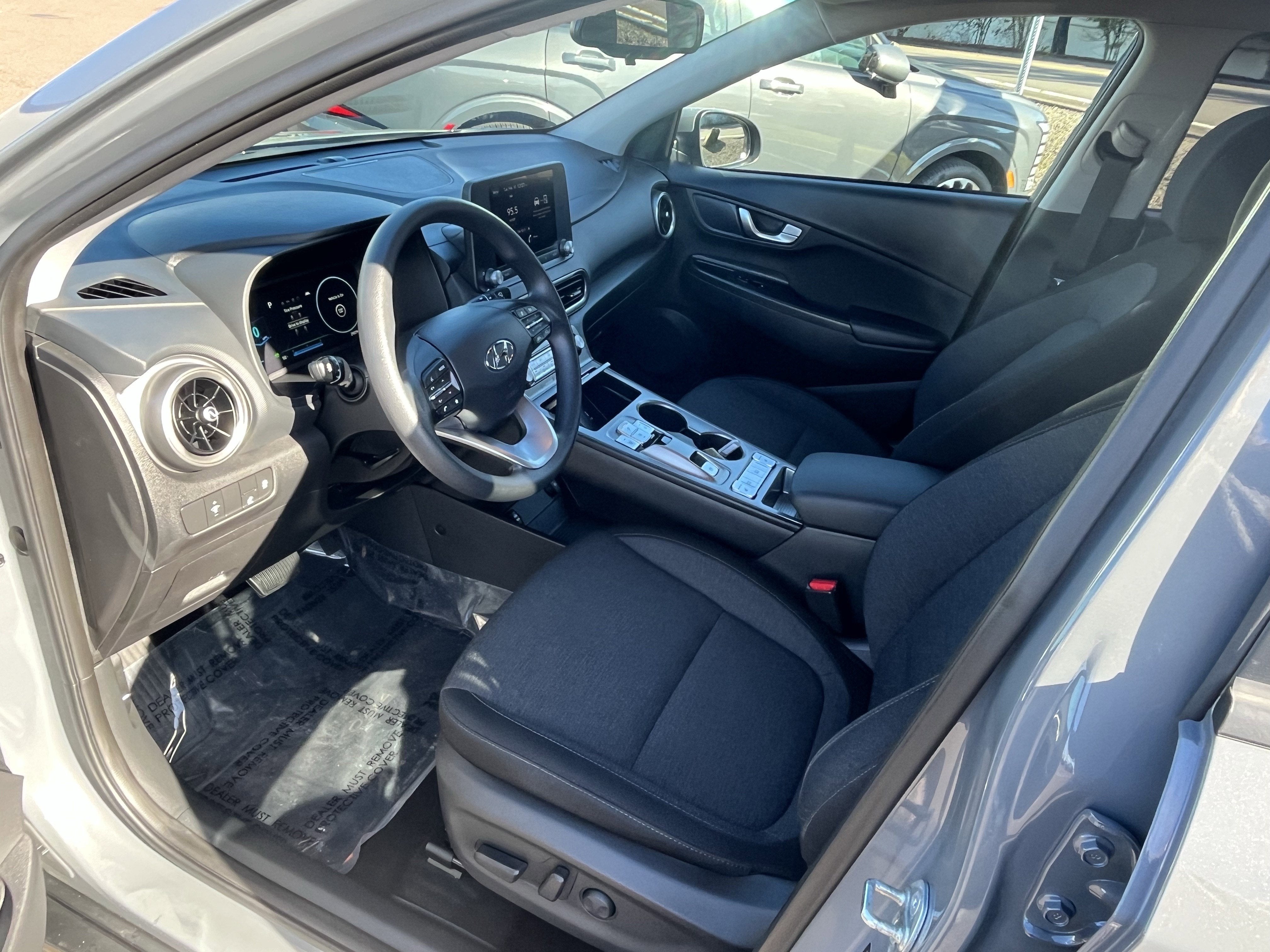 2023 Hyundai Kona Electric SE